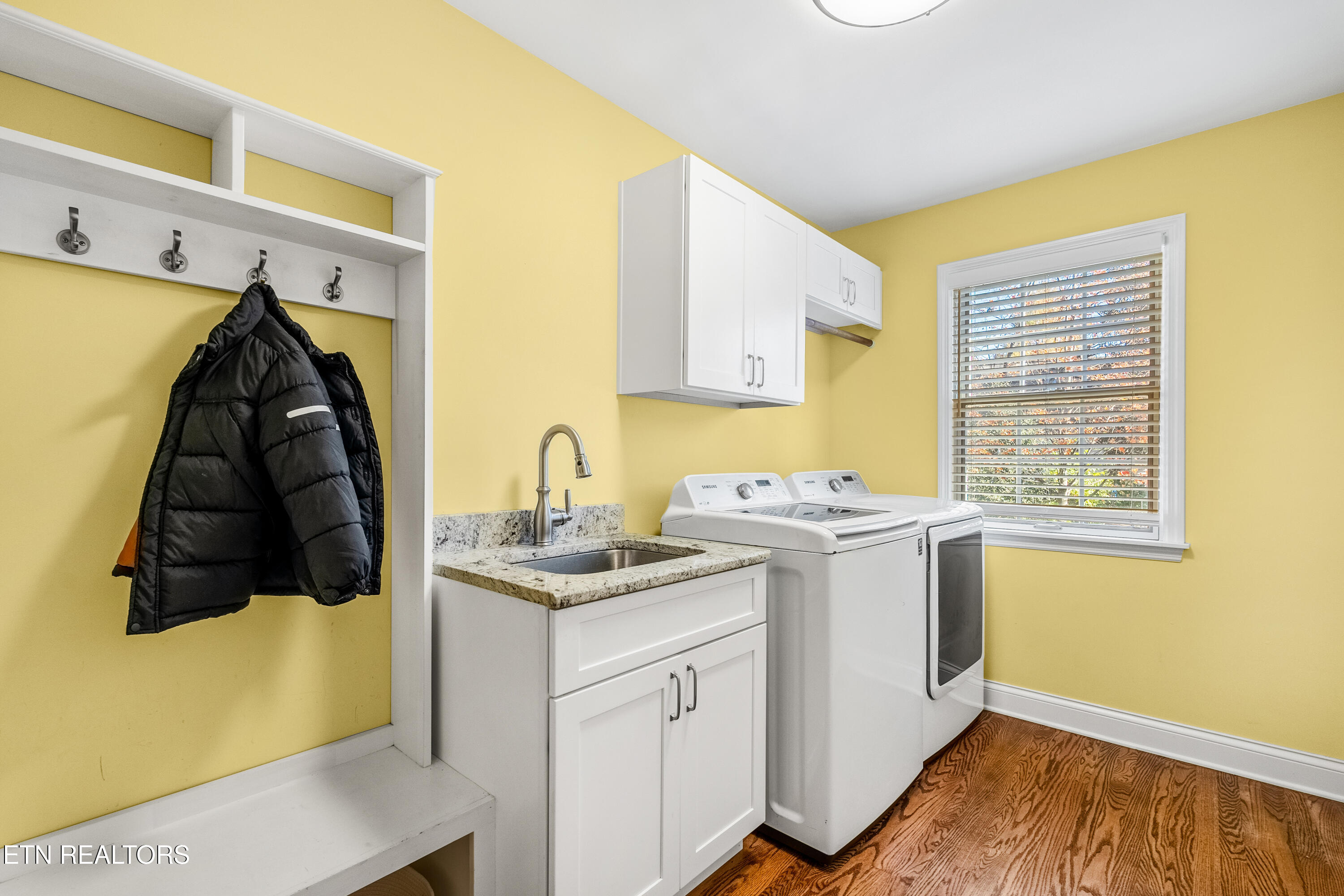 1304 Edinburgh Place