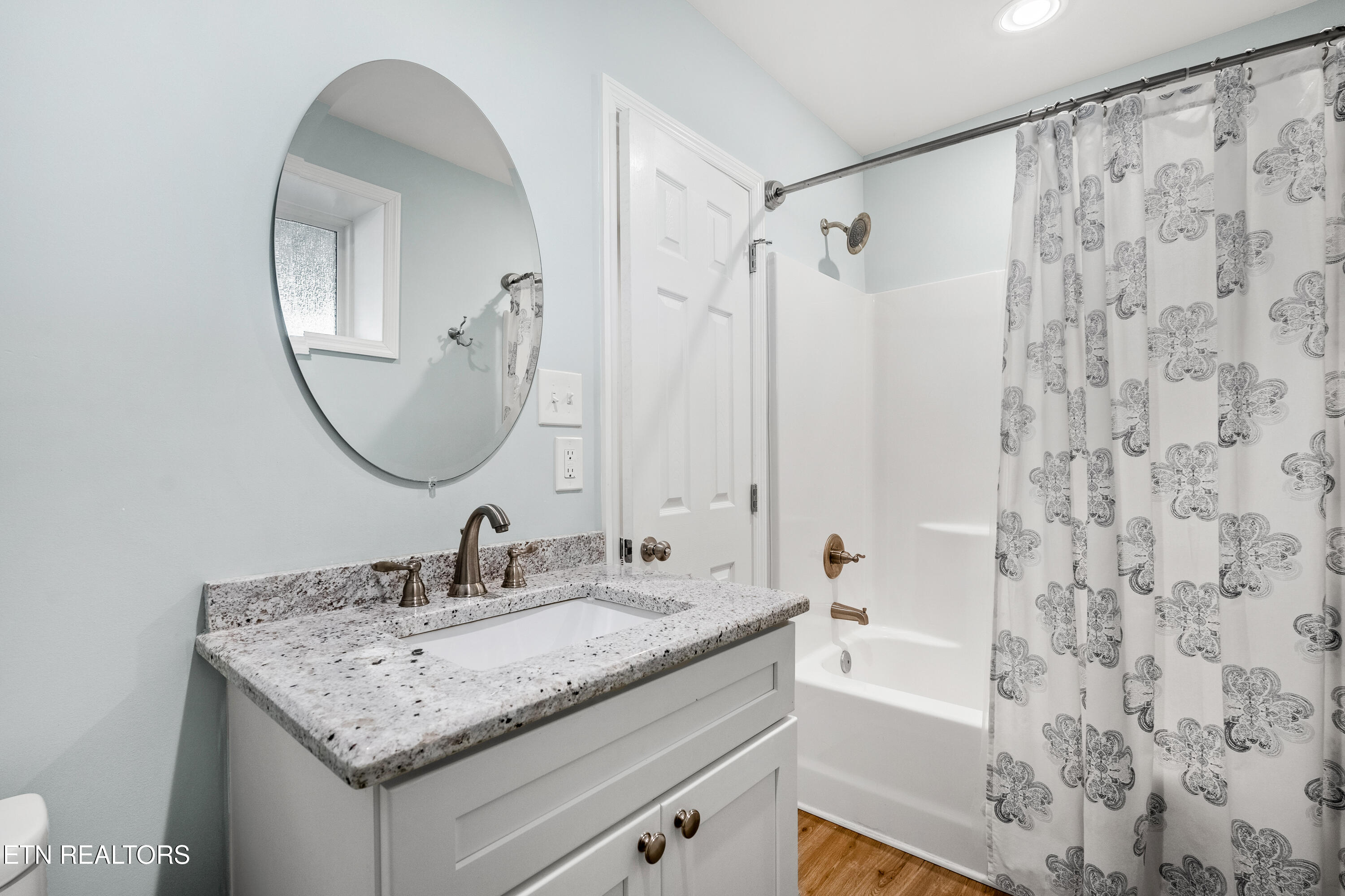 1304 Edinburgh Place