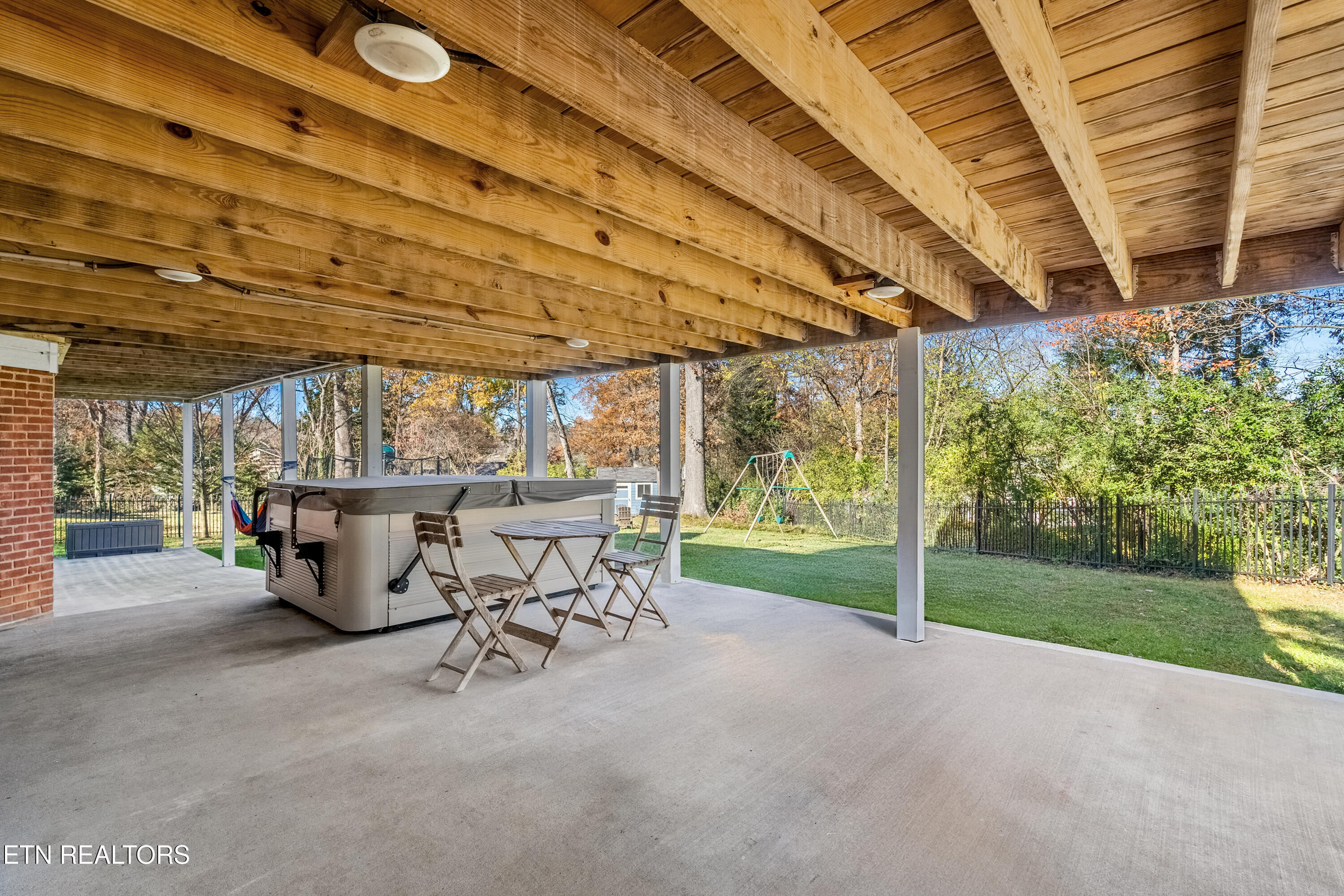 1304 Edinburgh Place