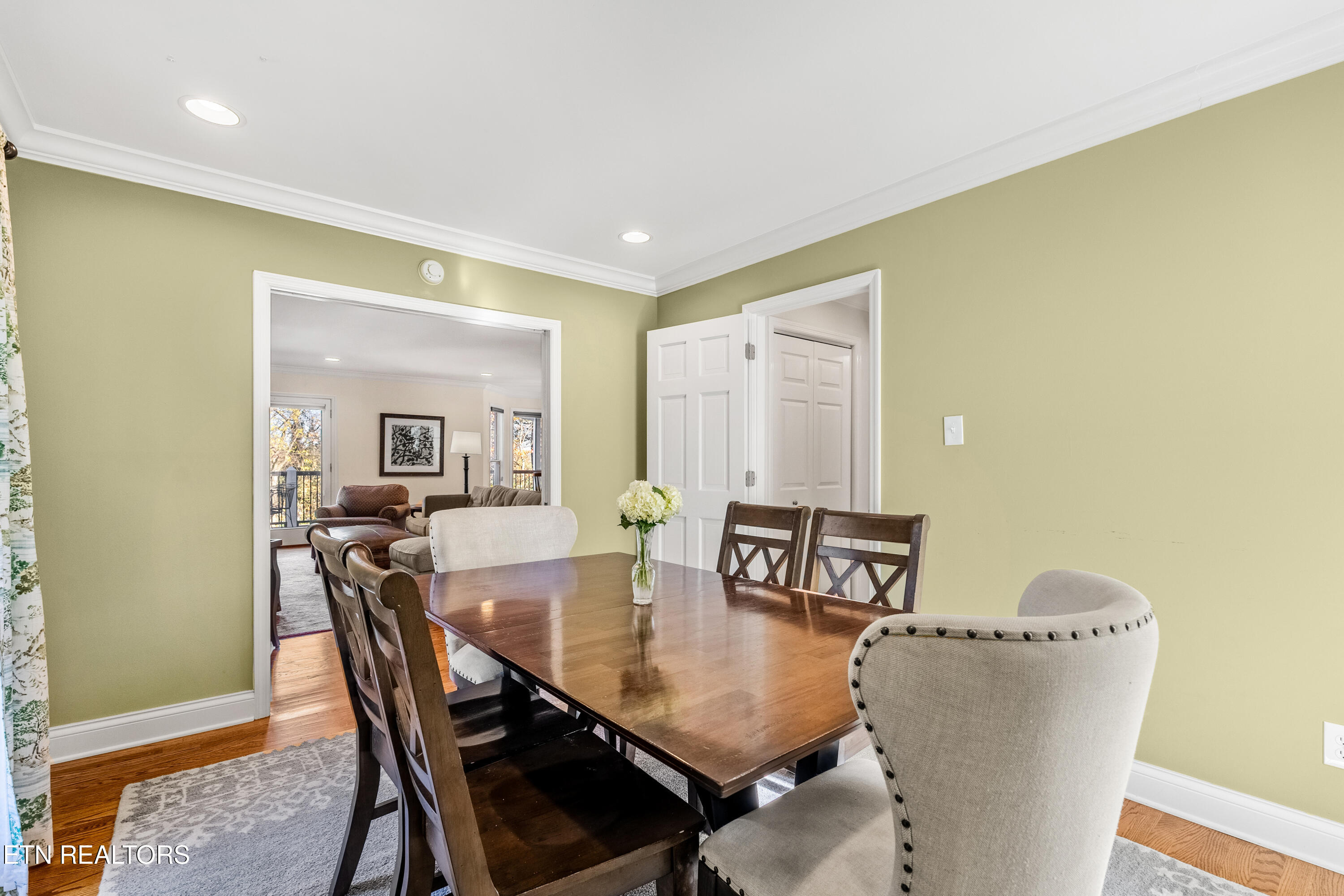 1304 Edinburgh Place