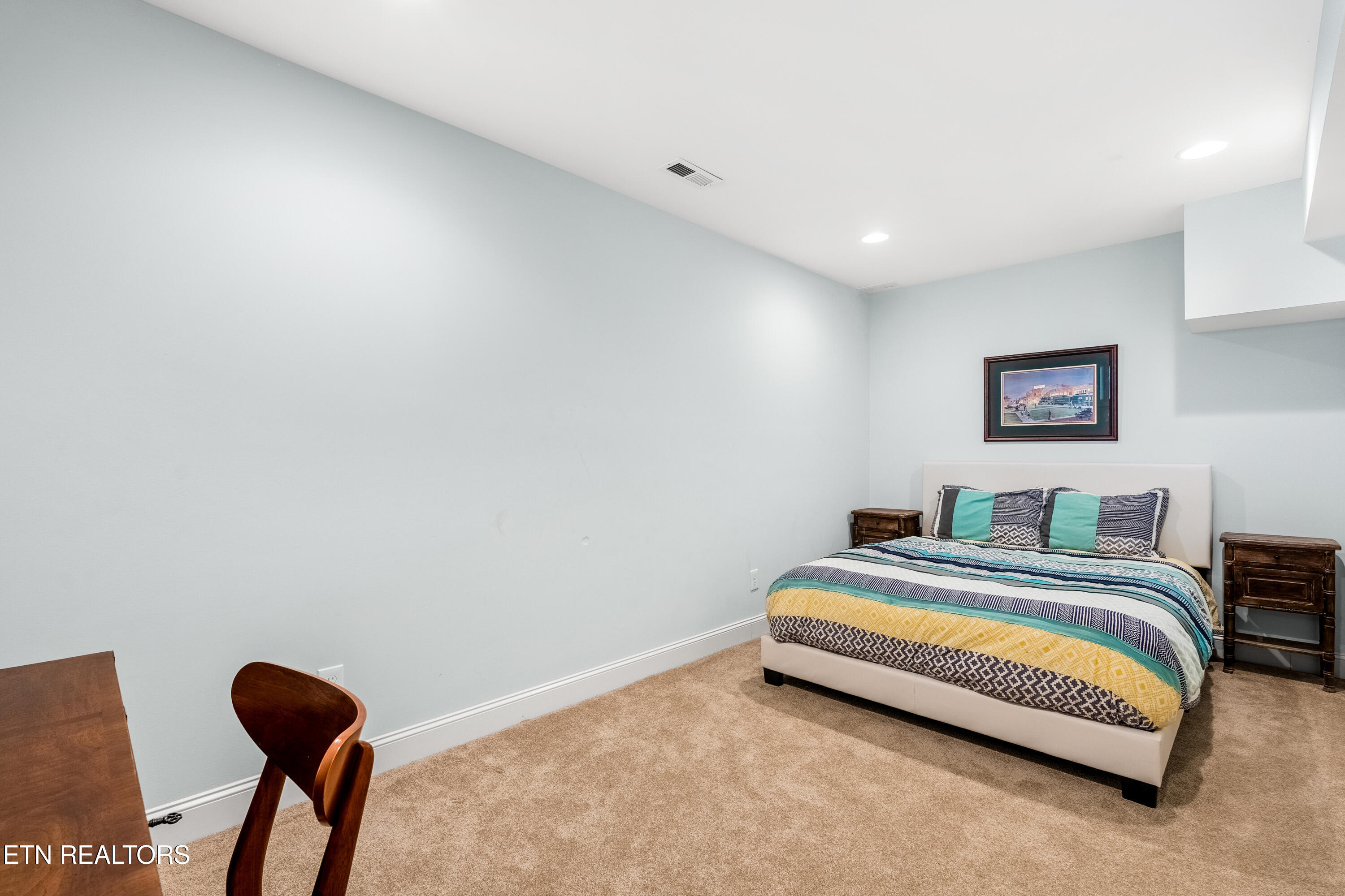 1304 Edinburgh Place