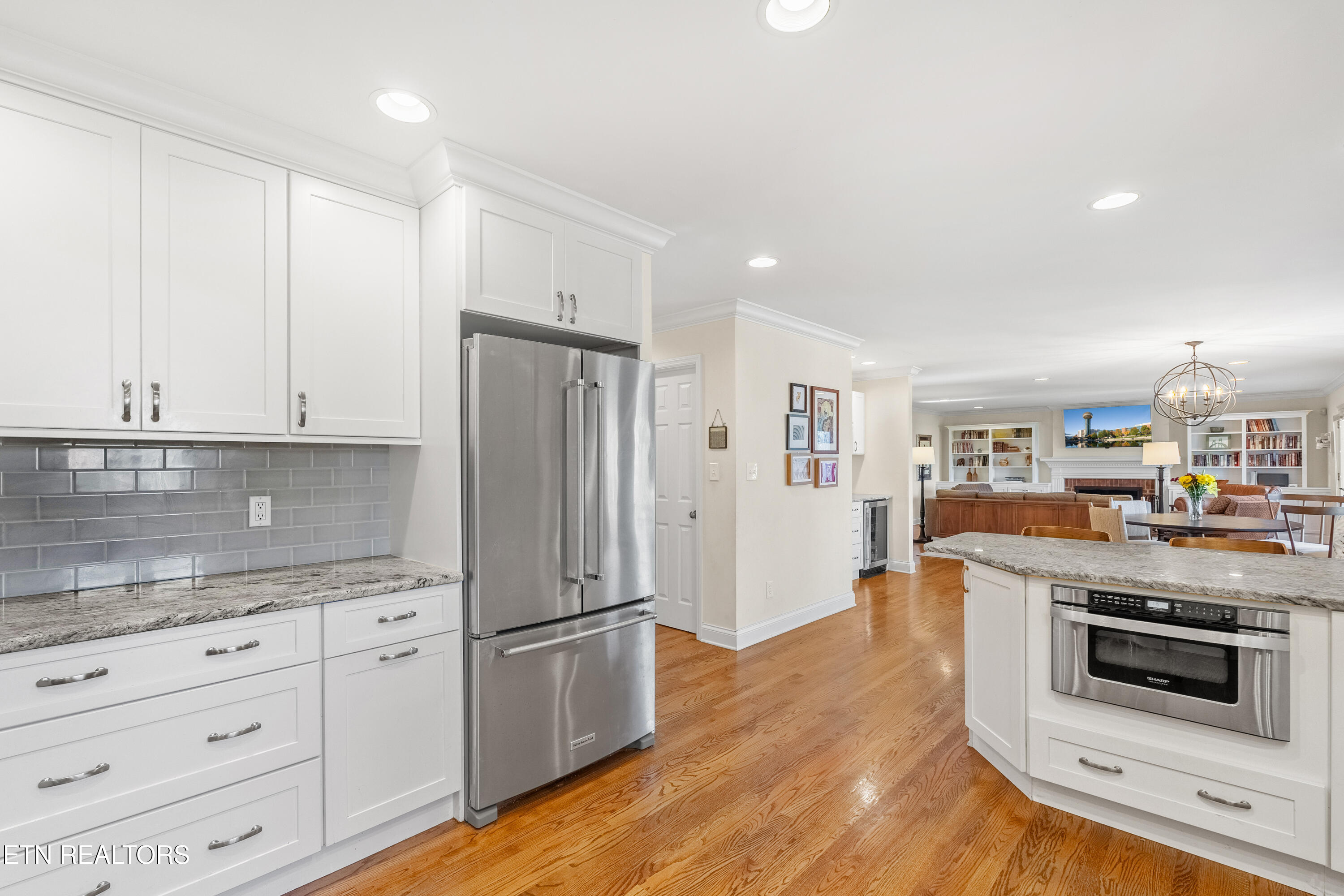 1304 Edinburgh Place