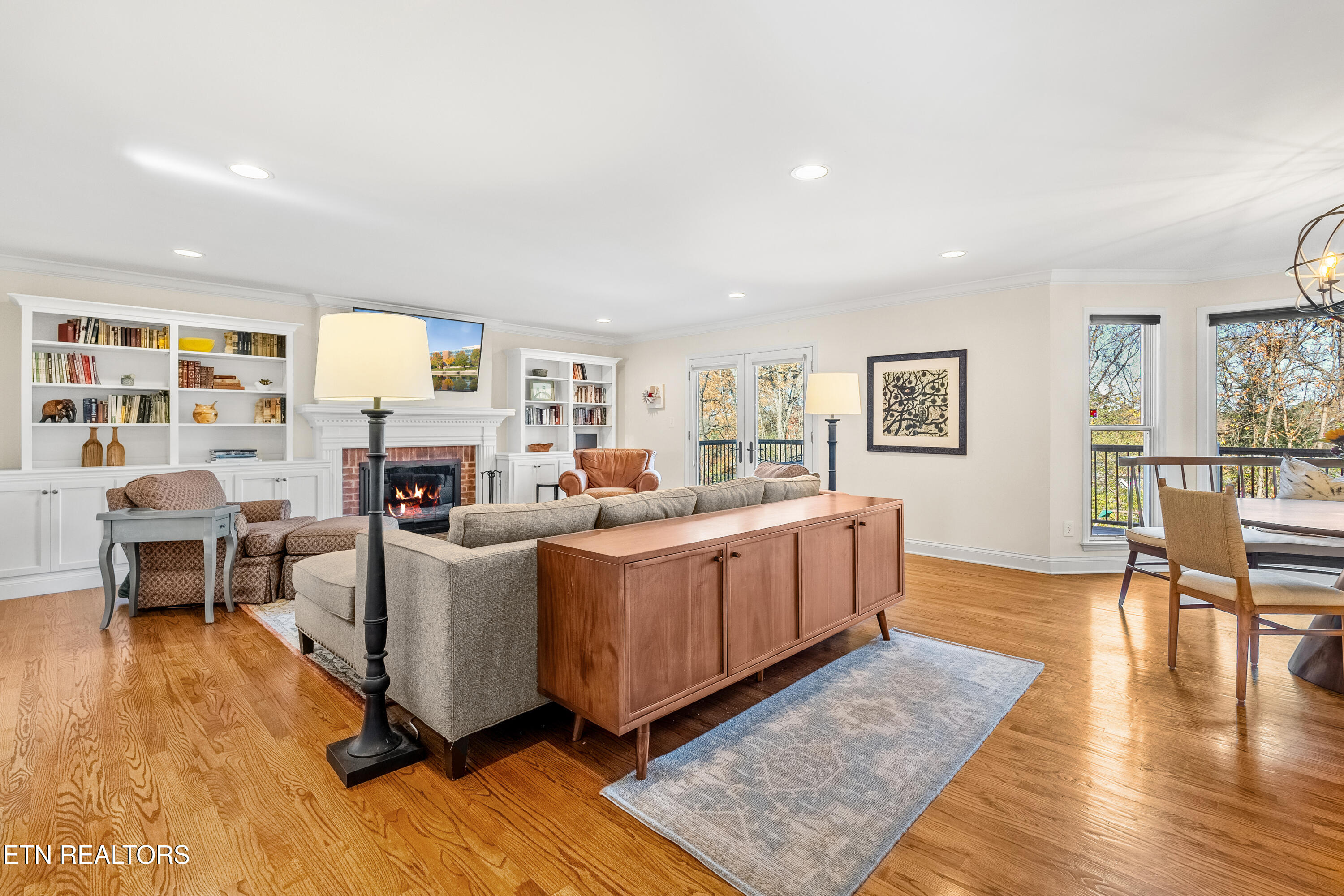 1304 Edinburgh Place