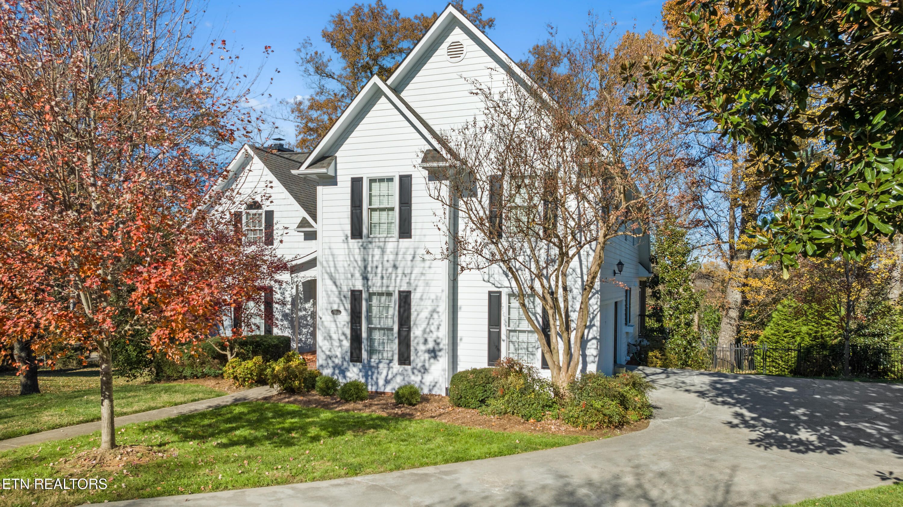 1304 Edinburgh Place