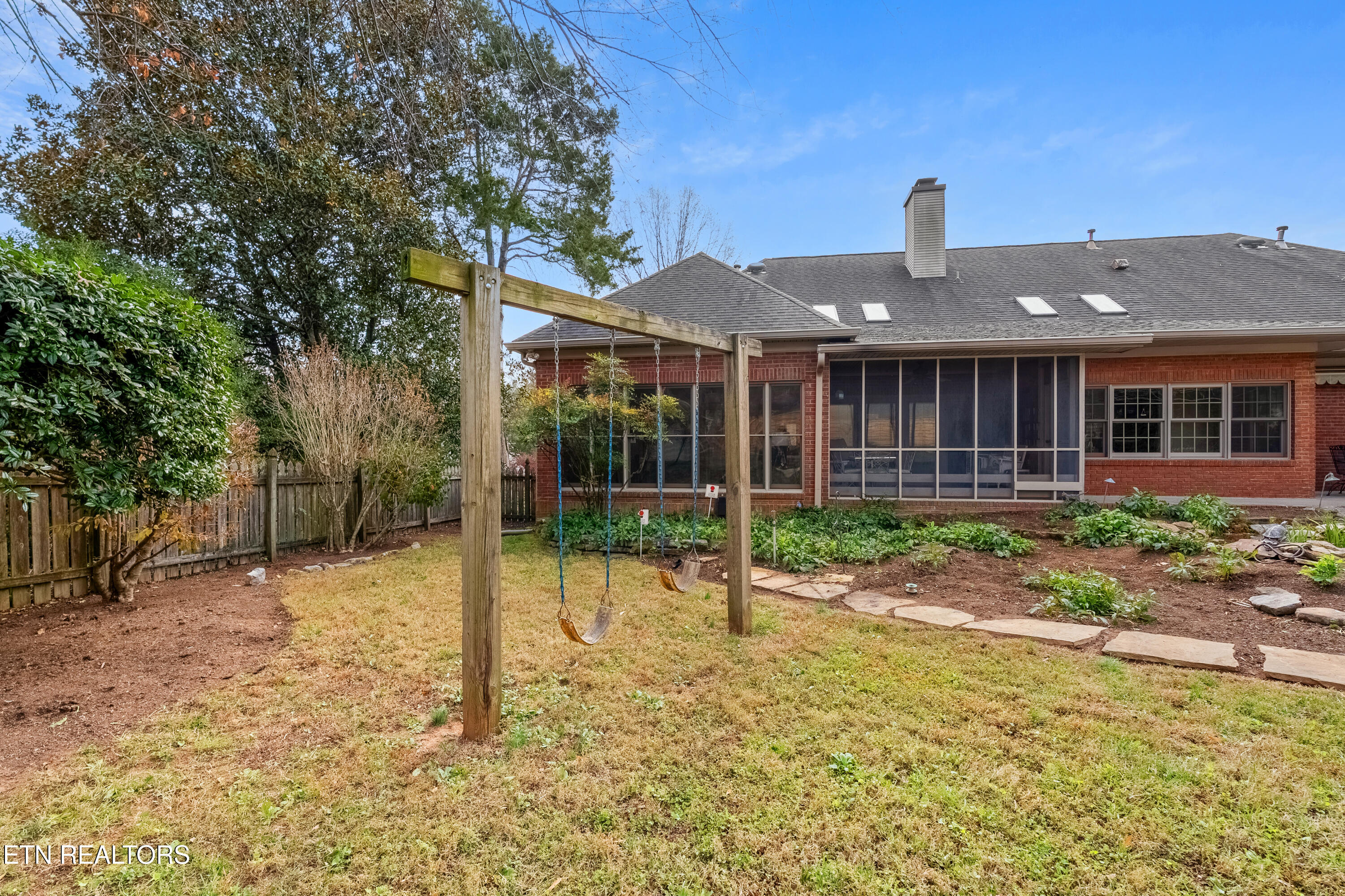 7107 Rotherwood Drive