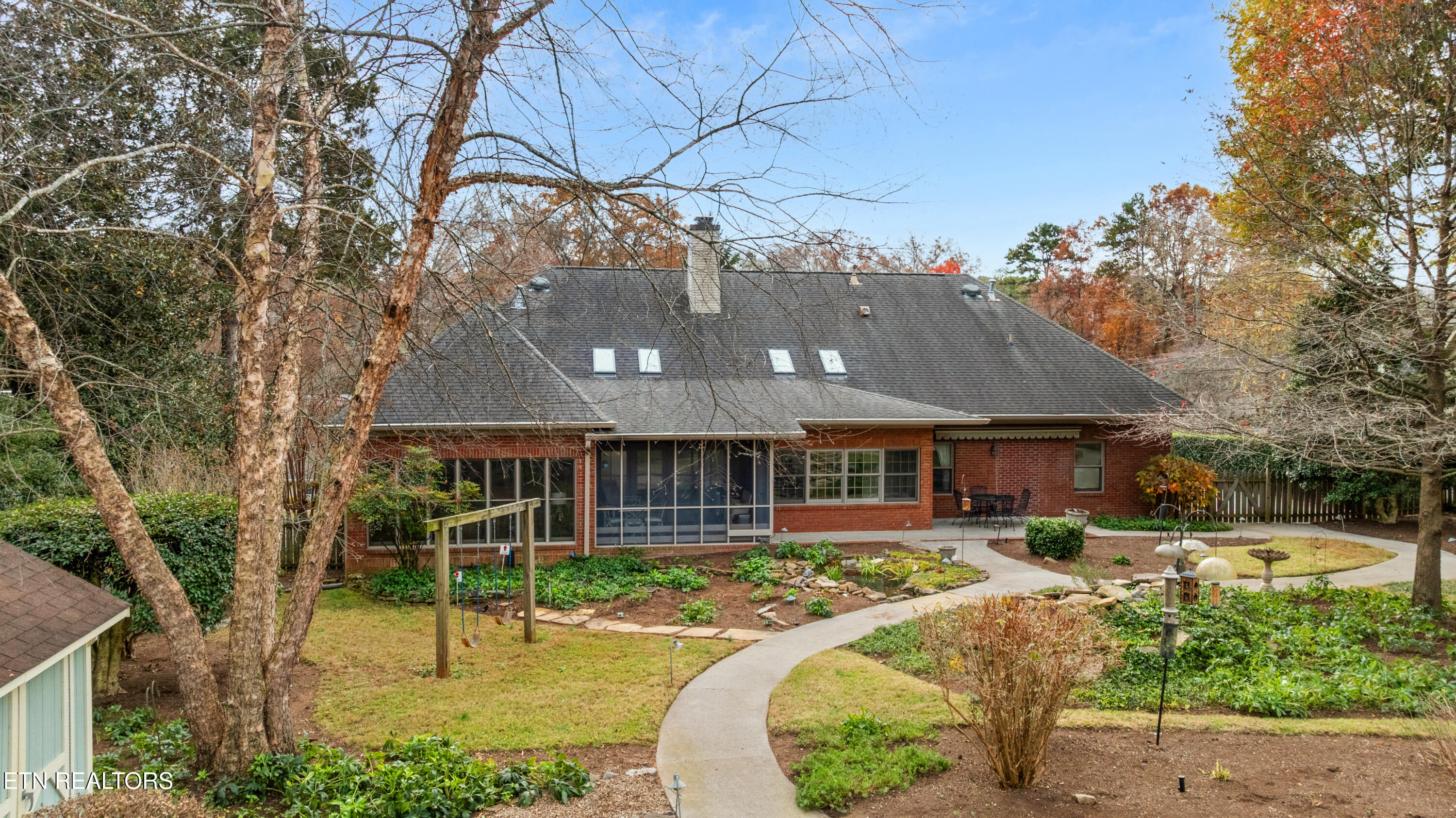 7107 Rotherwood Drive