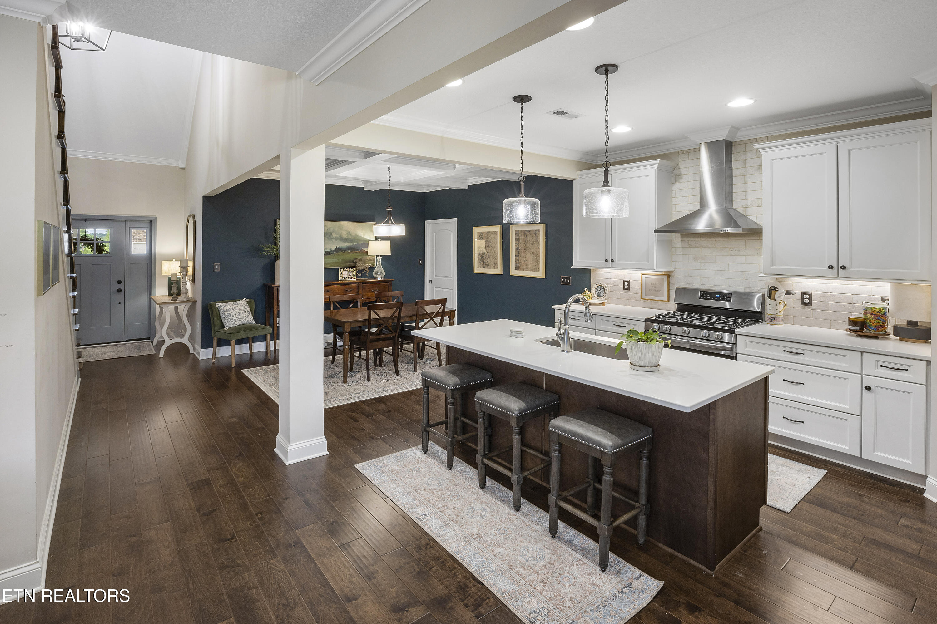 1612 Sugarfield Lane