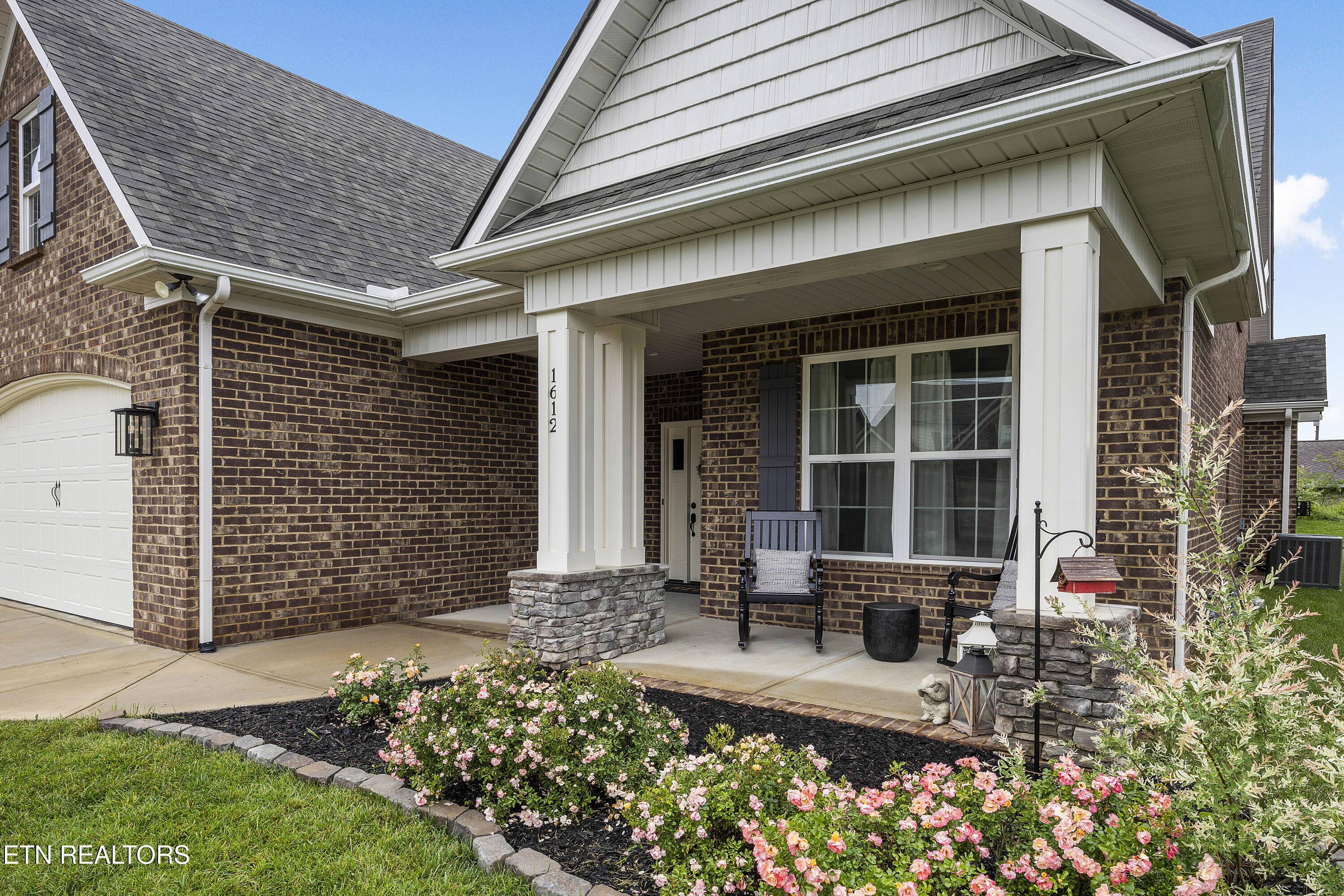 1612 Sugarfield Lane