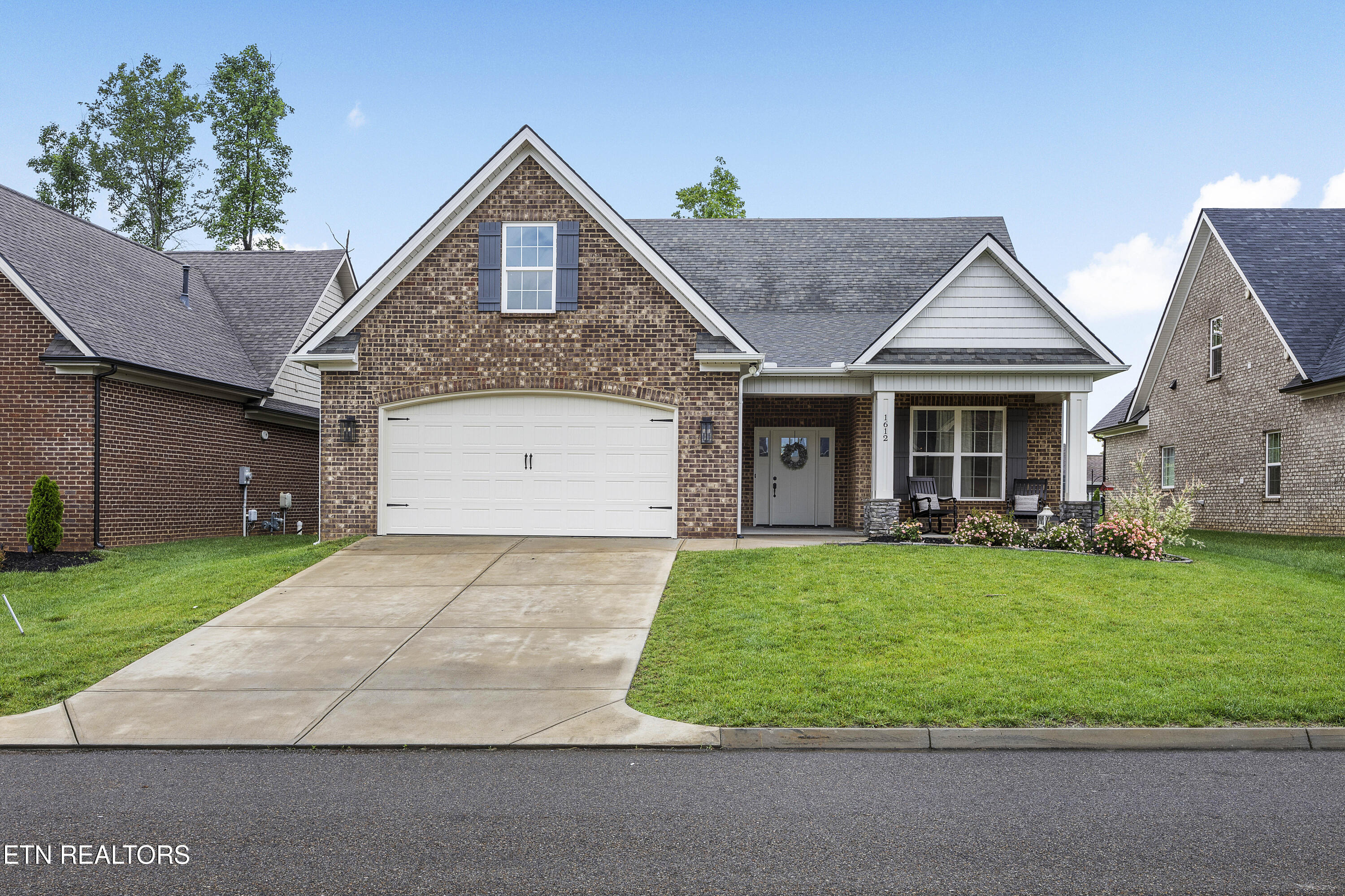 1612 Sugarfield Lane