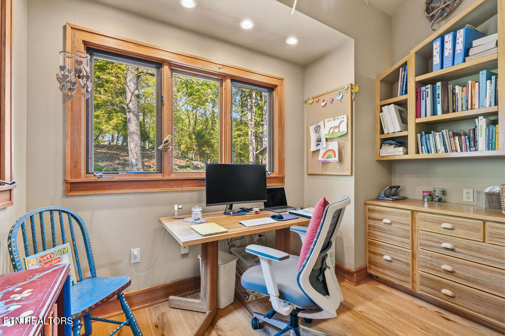 2232 Lakefront Drive
