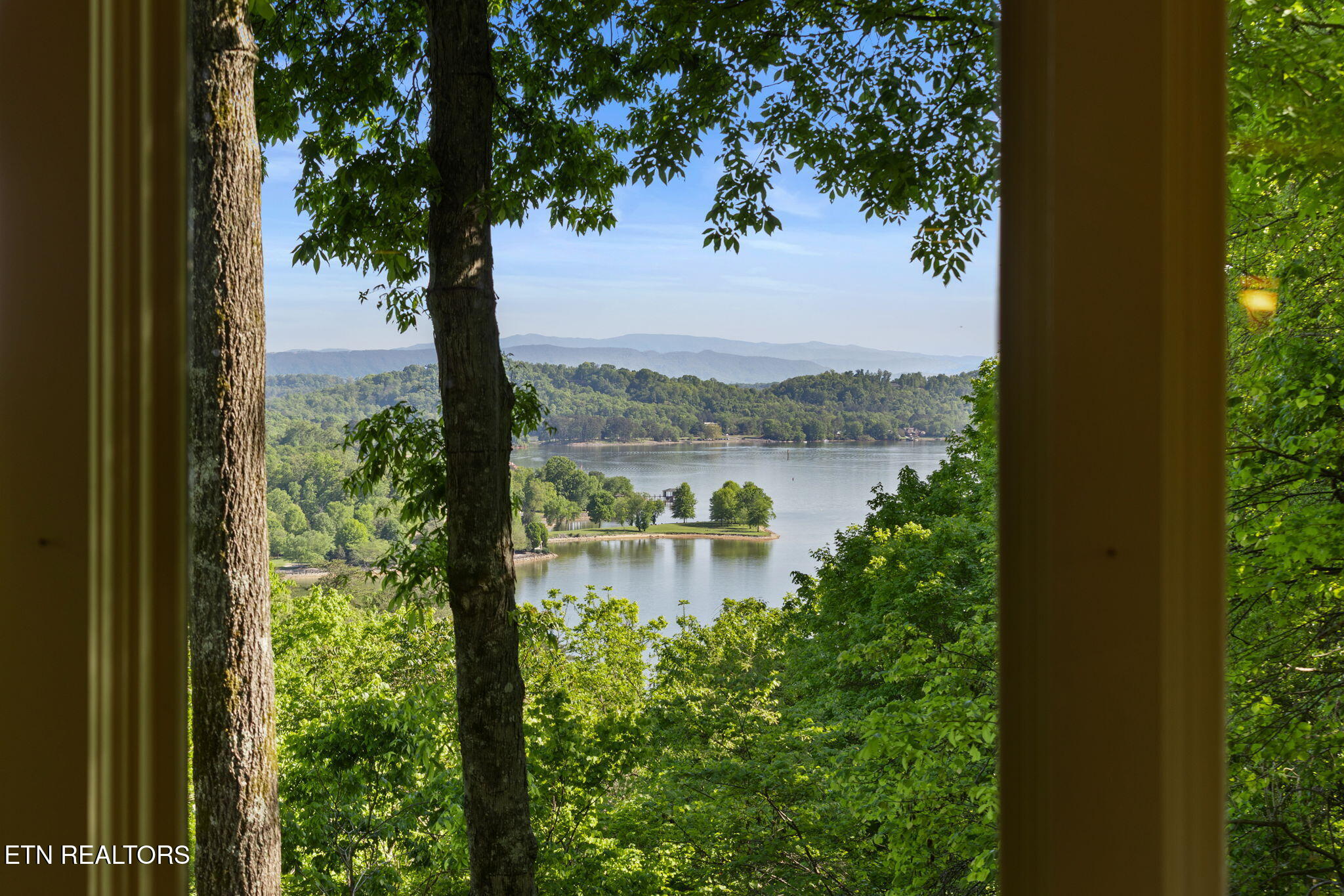 2232 Lakefront Drive