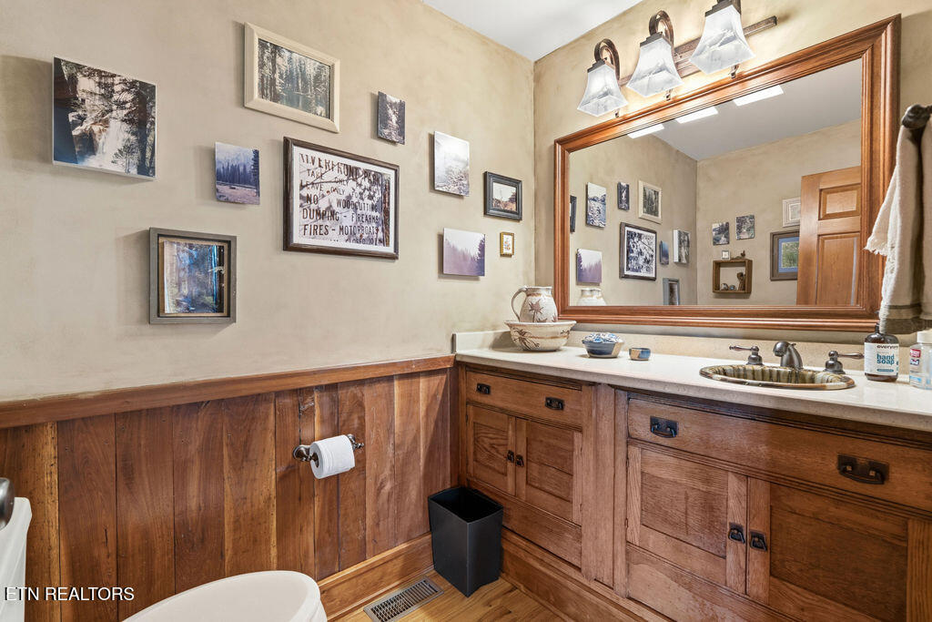 2232 Lakefront Drive