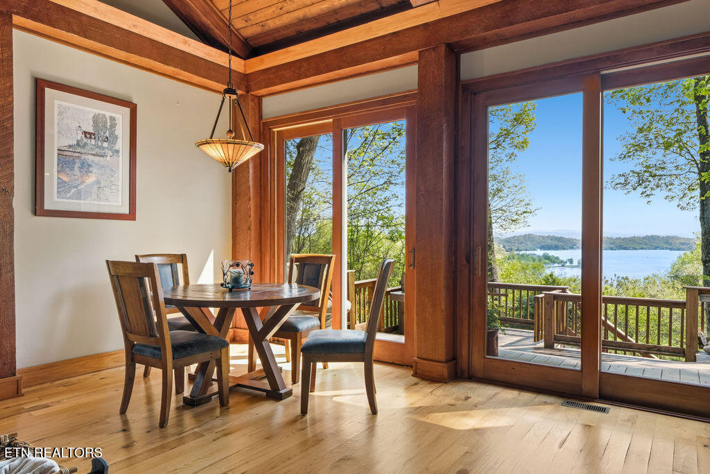 2232 Lakefront Drive