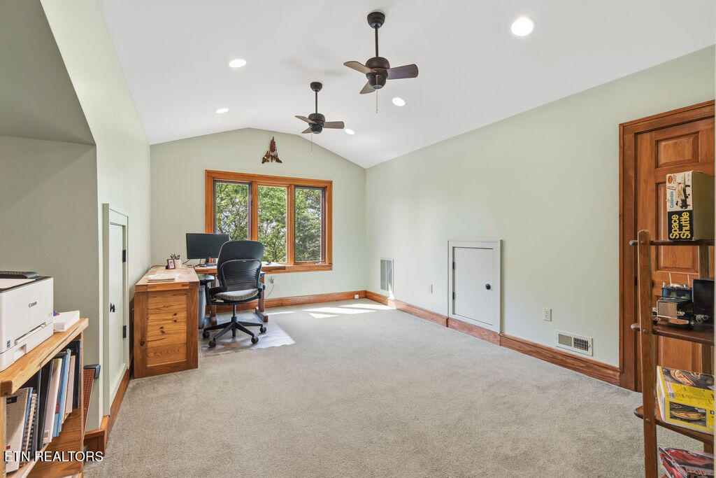 2232 Lakefront Drive
