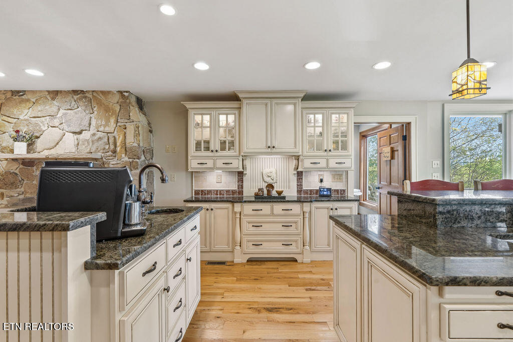 2232 Lakefront Drive