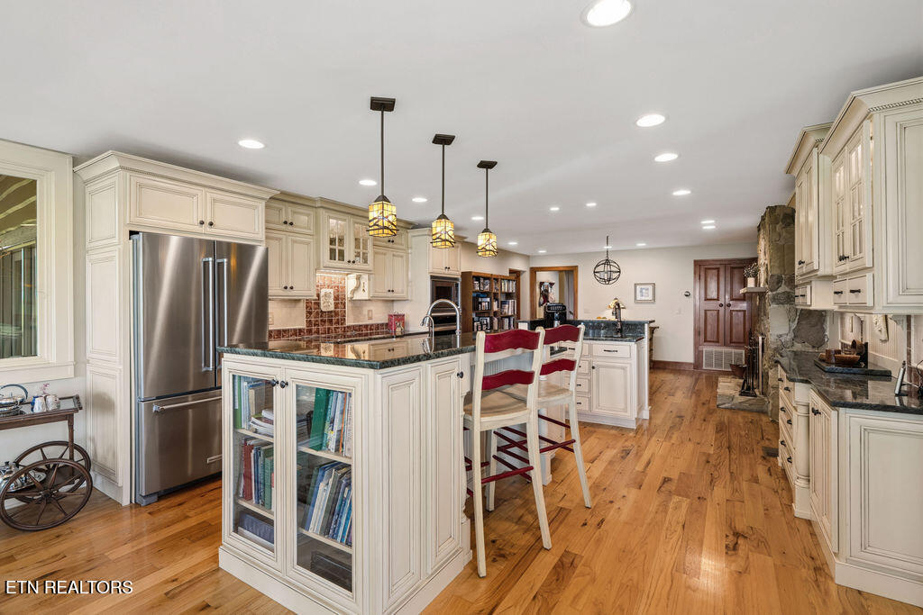 2232 Lakefront Drive