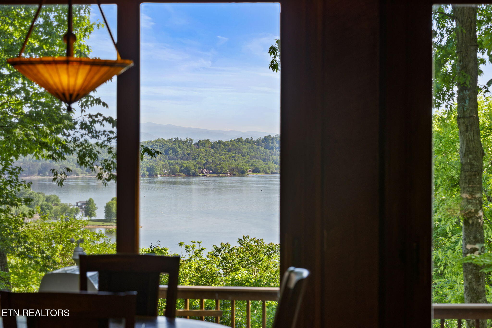 2232 Lakefront Drive