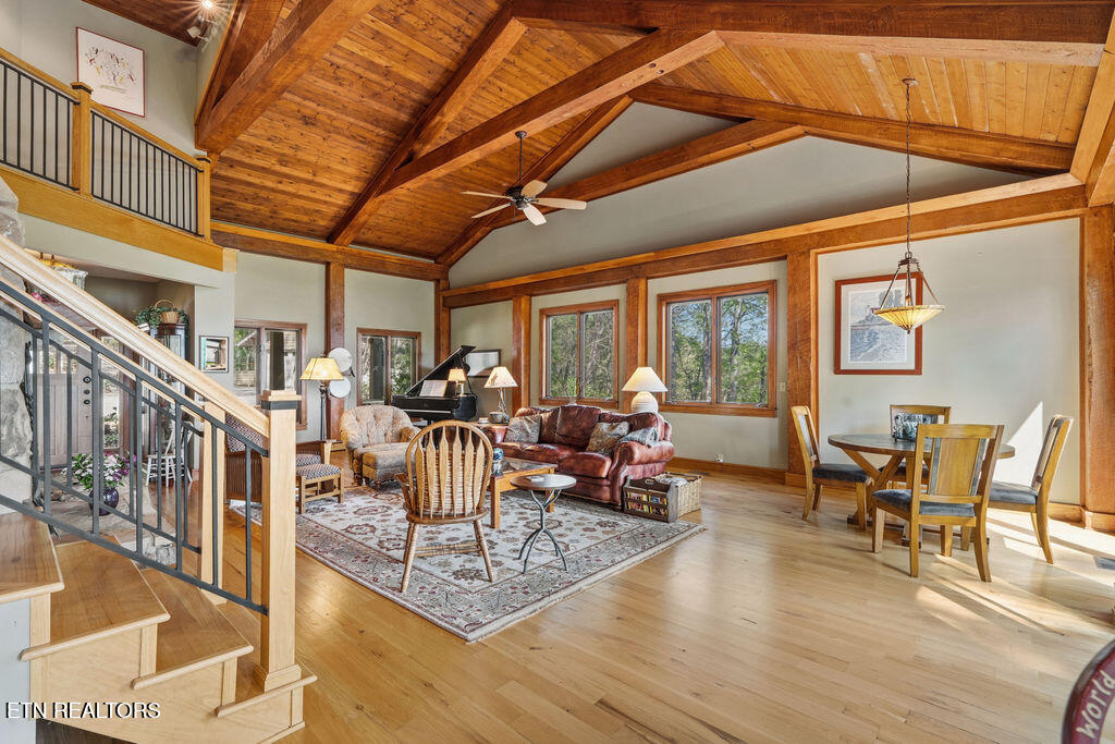 2232 Lakefront Drive