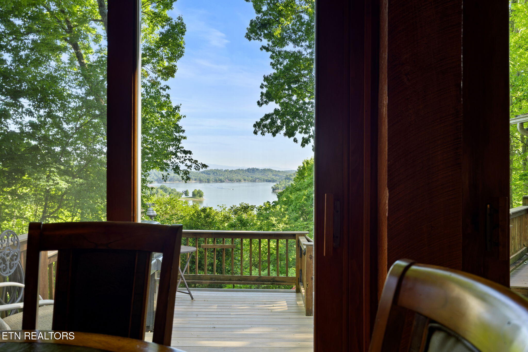 2232 Lakefront Drive