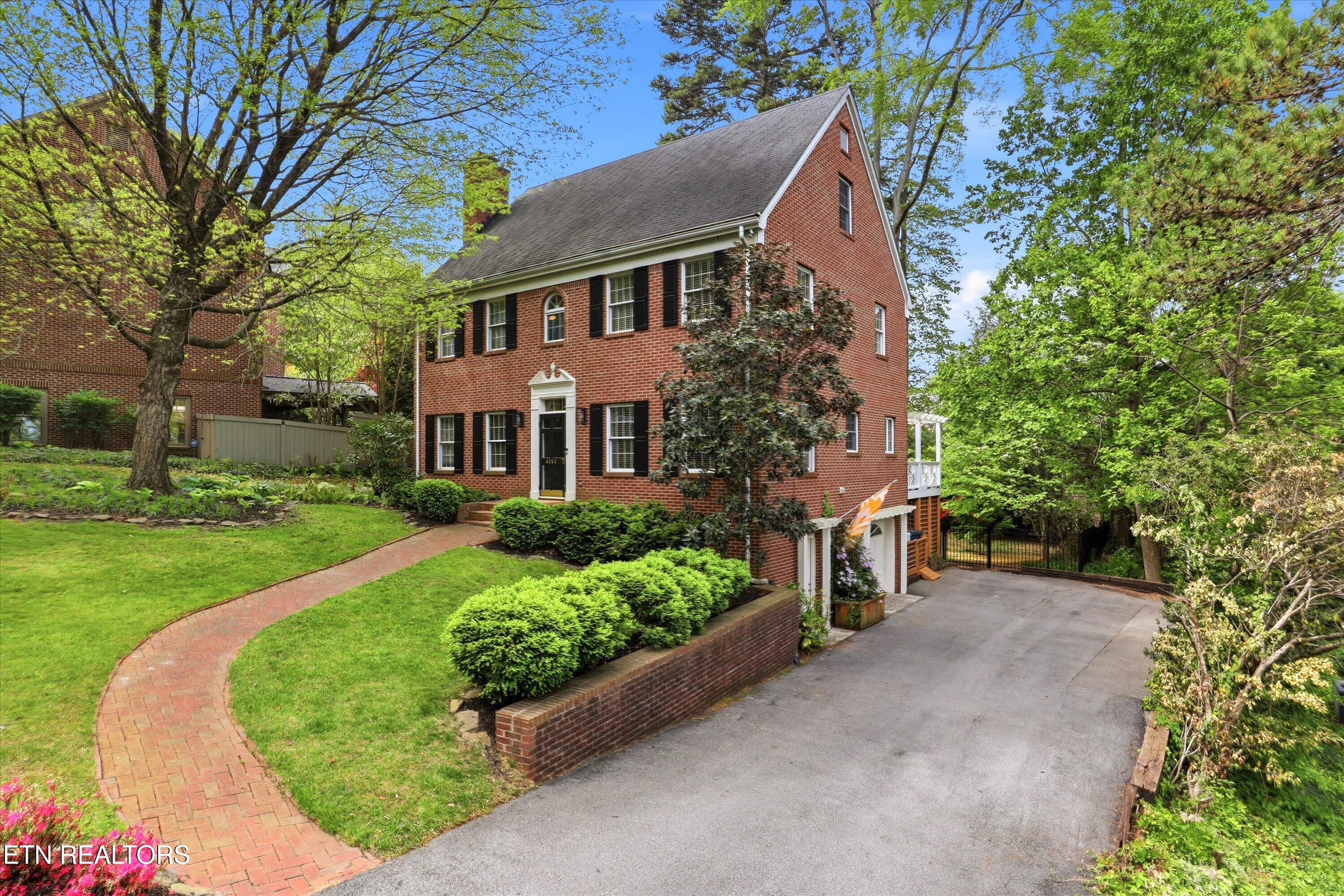 4141 Forest Glen Drive