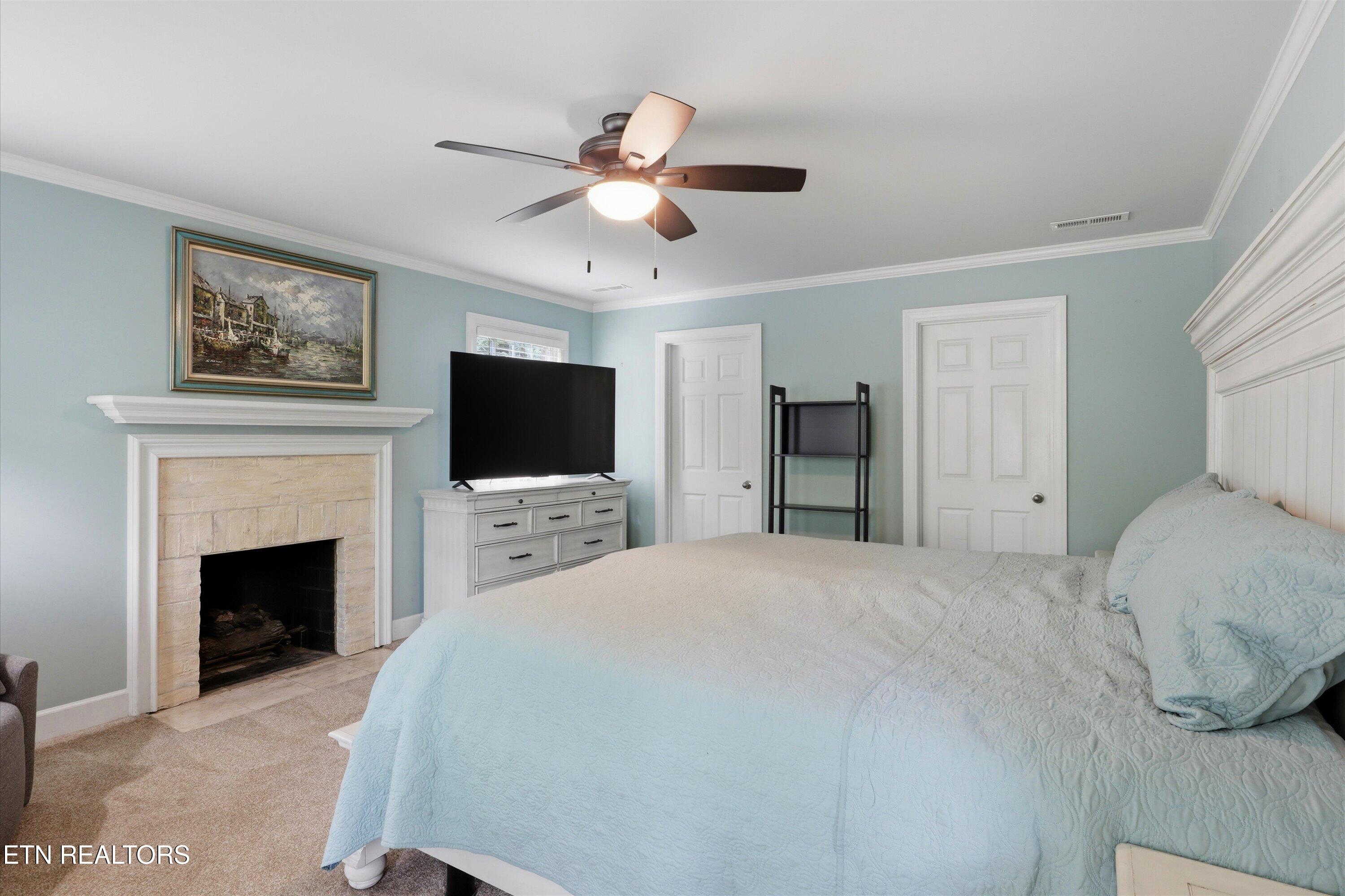 4141 Forest Glen Drive