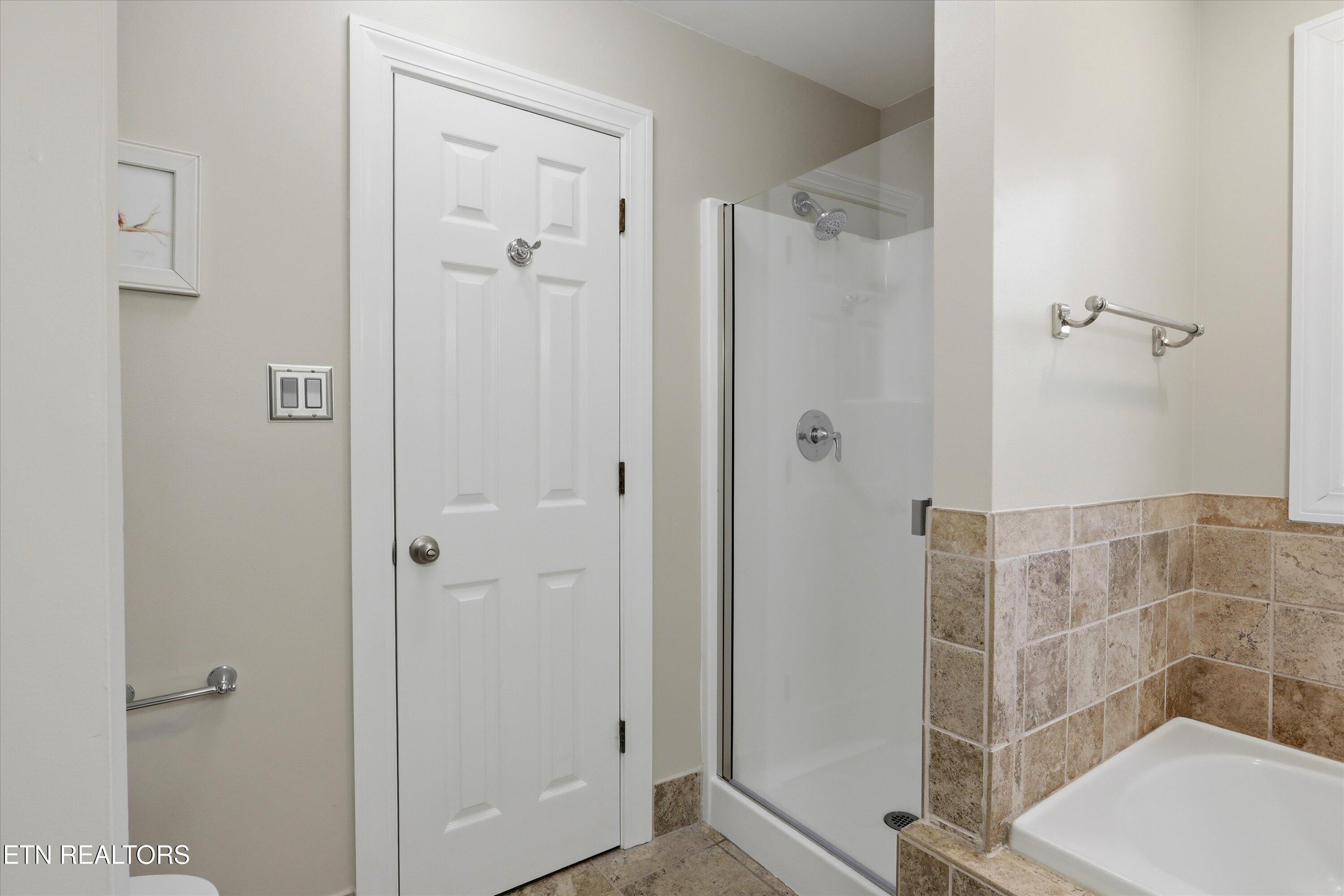 4141 Forest Glen Drive