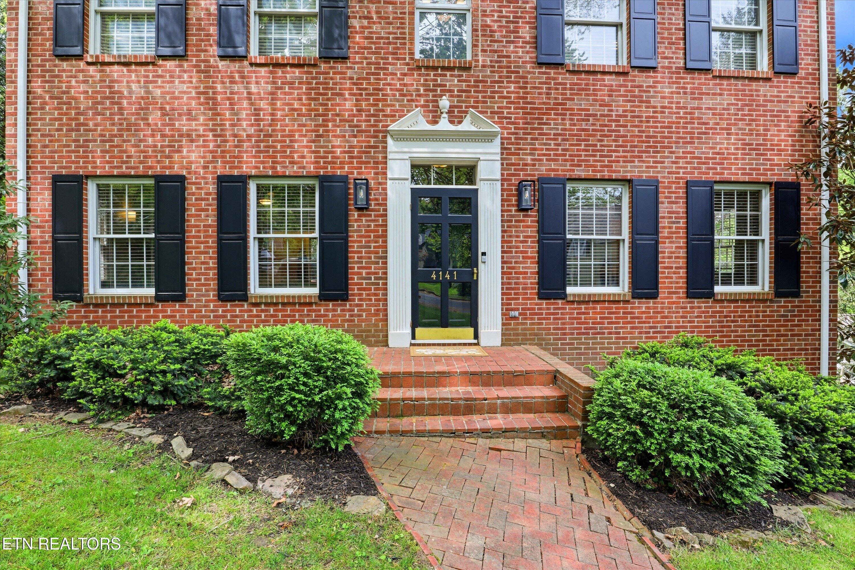 4141 Forest Glen Drive