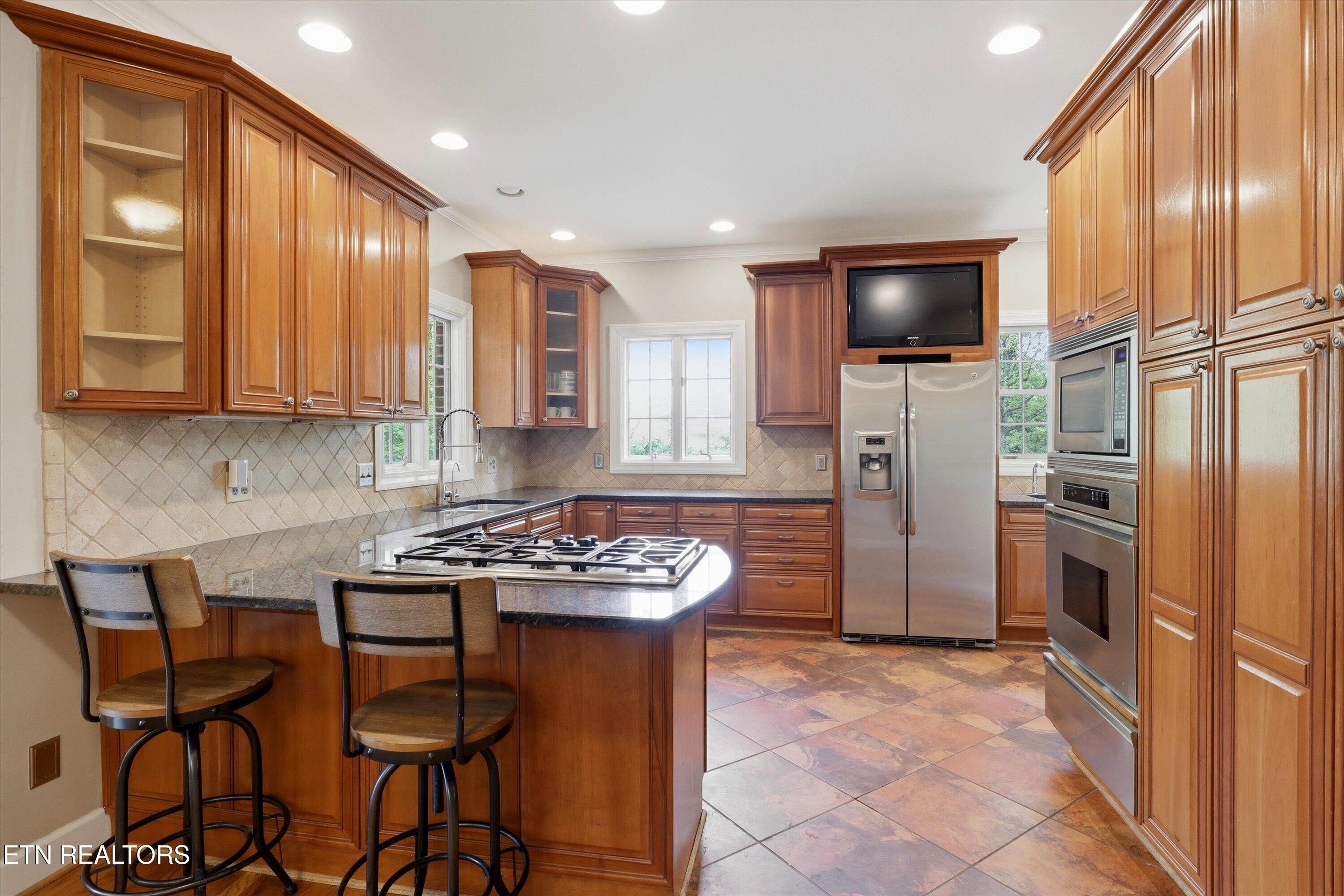 4141 Forest Glen Drive