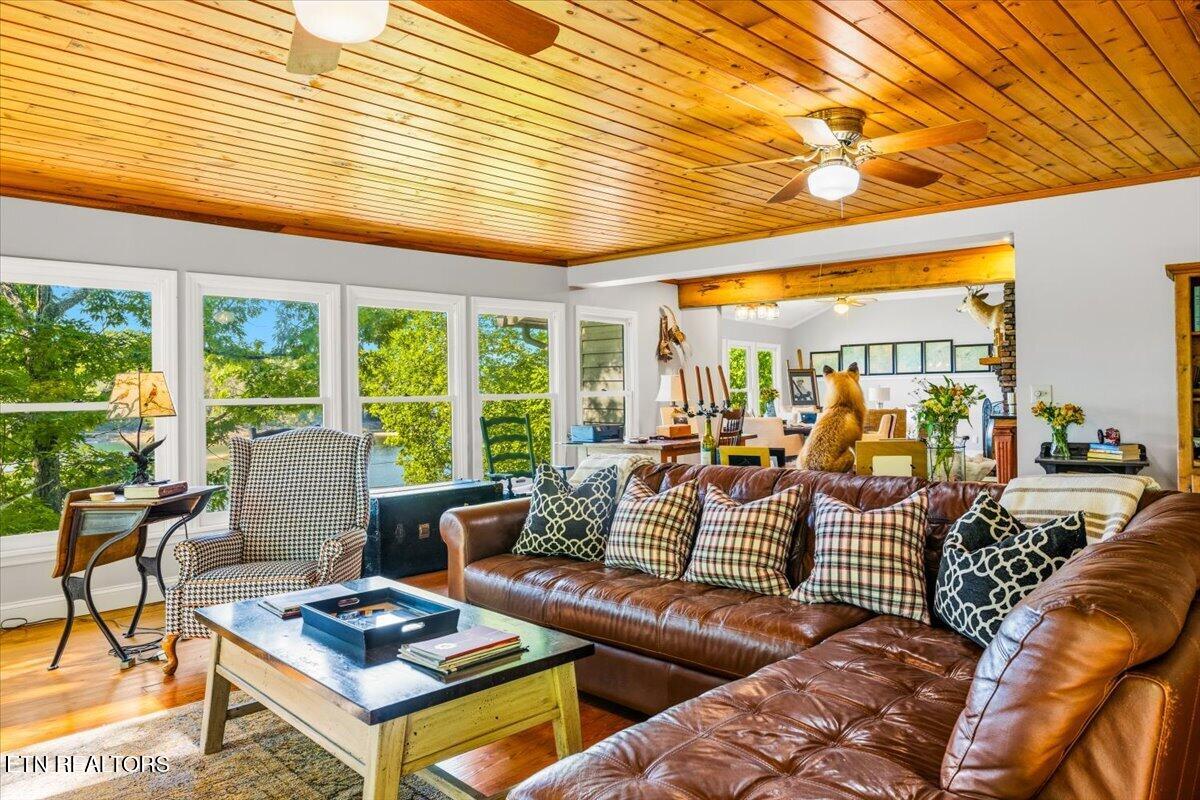 244 Lakeshore Drive