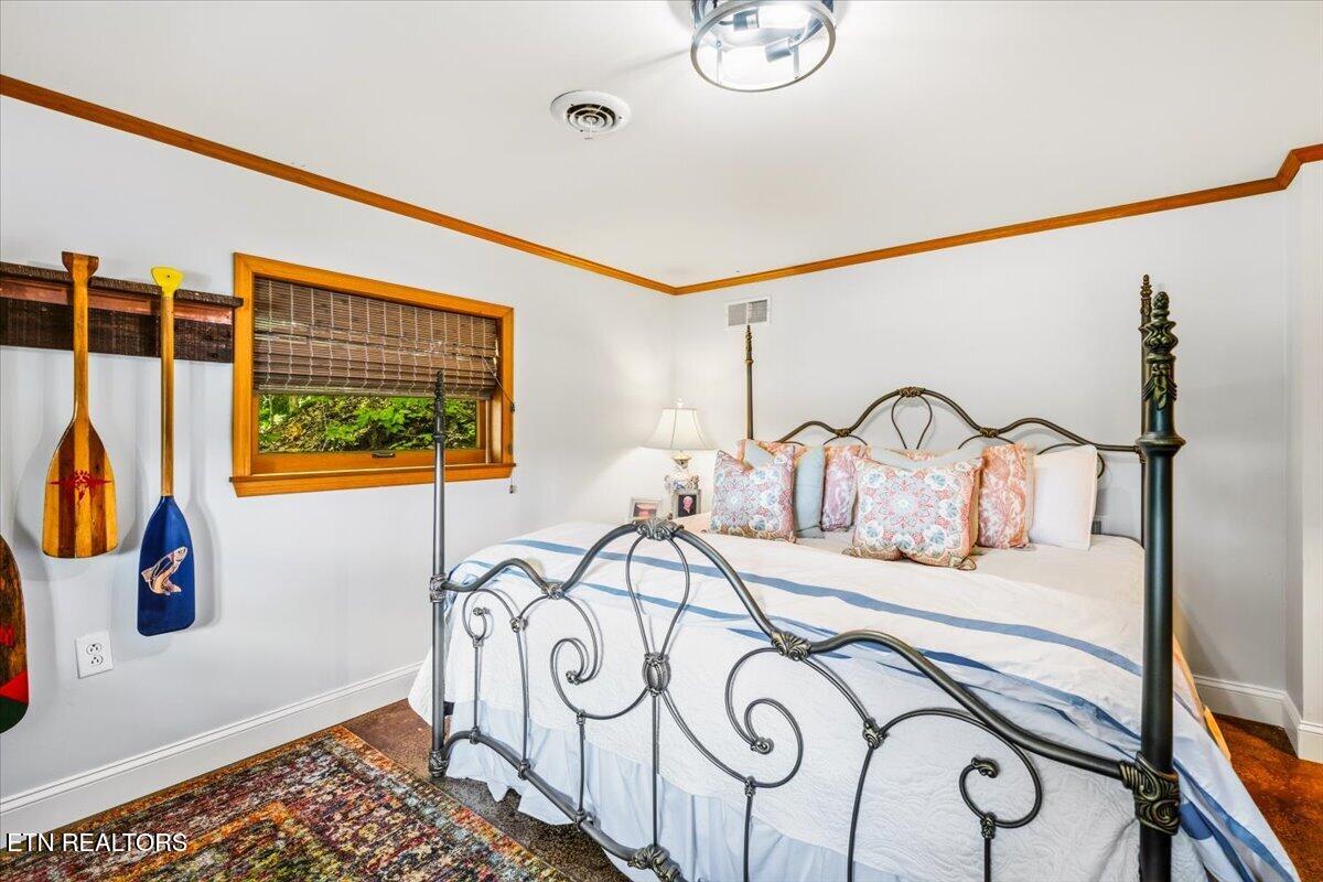 244 Lakeshore Drive