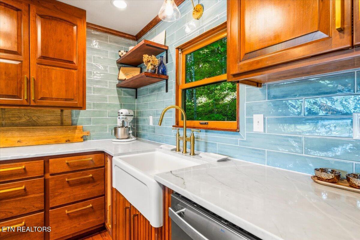 244 Lakeshore Drive