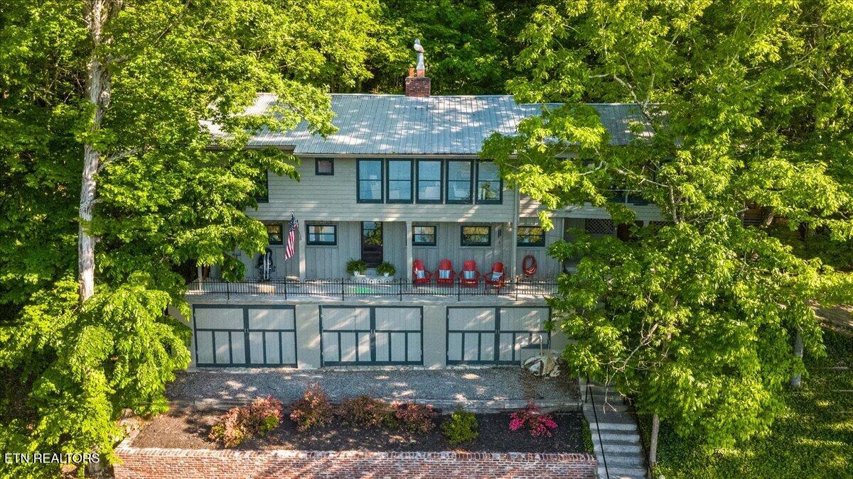 244 Lakeshore Drive