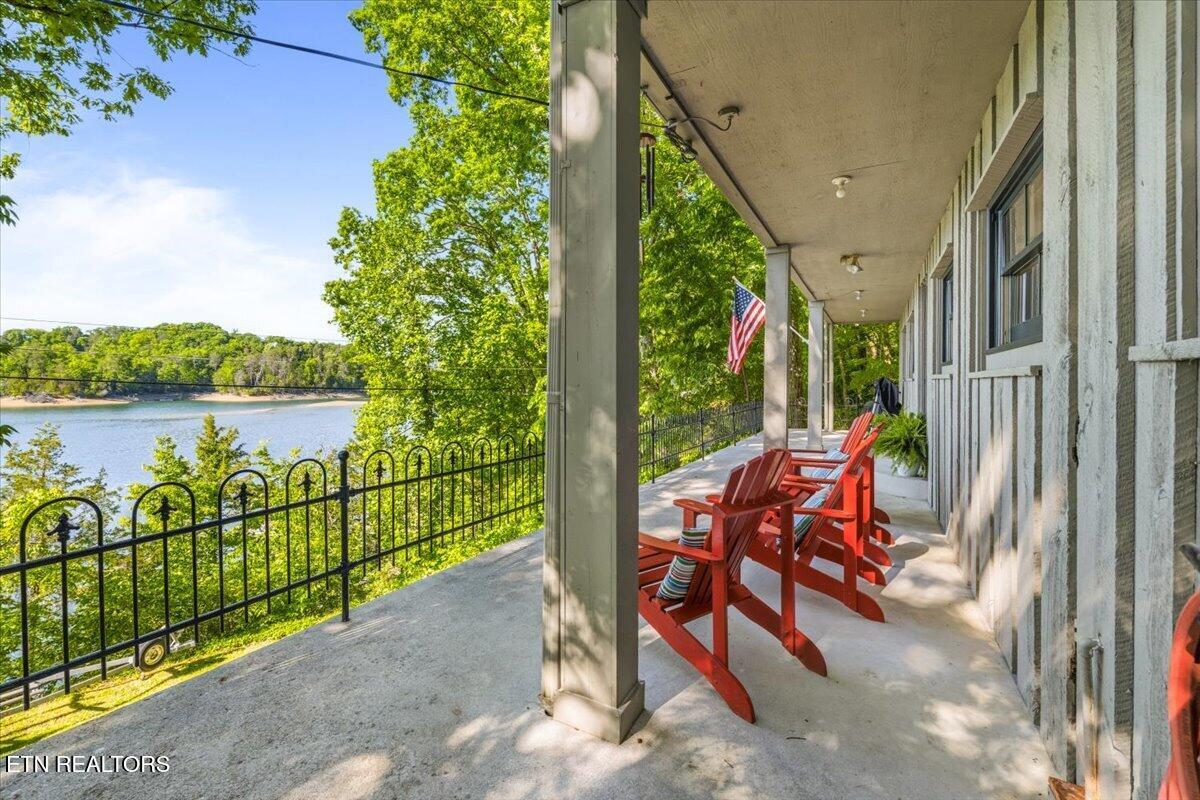 244 Lakeshore Drive