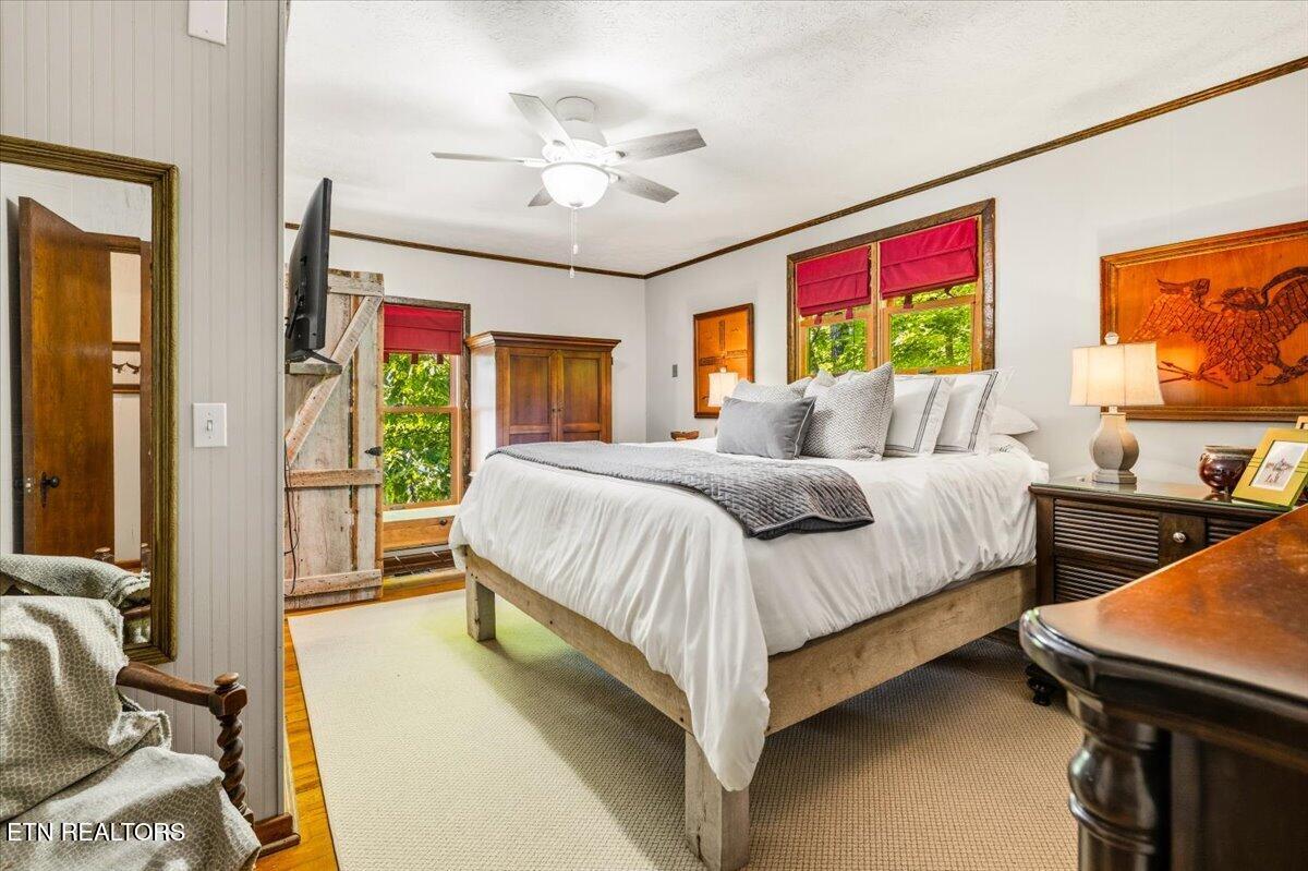244 Lakeshore Drive