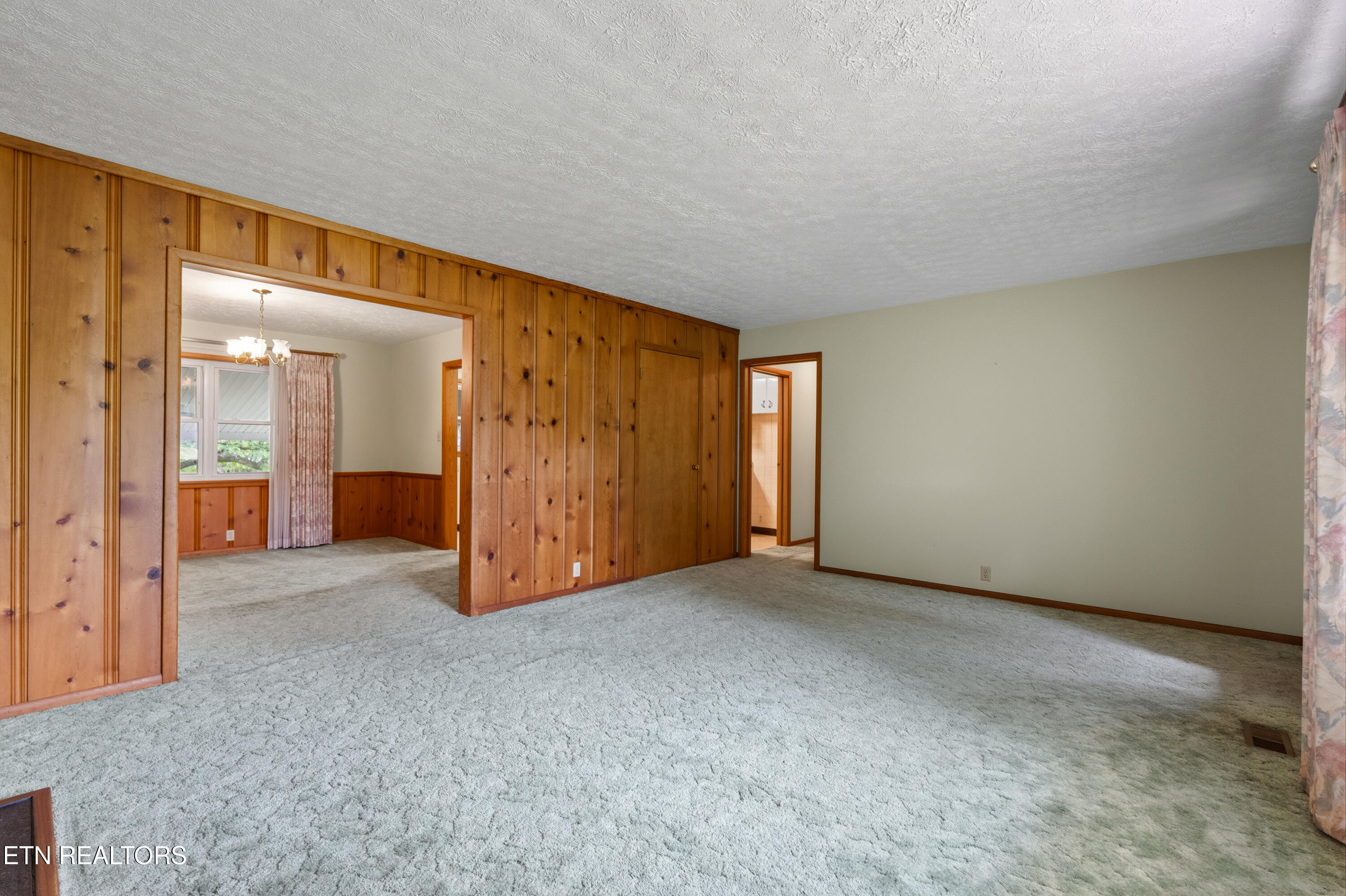 7005 Downing Drive
