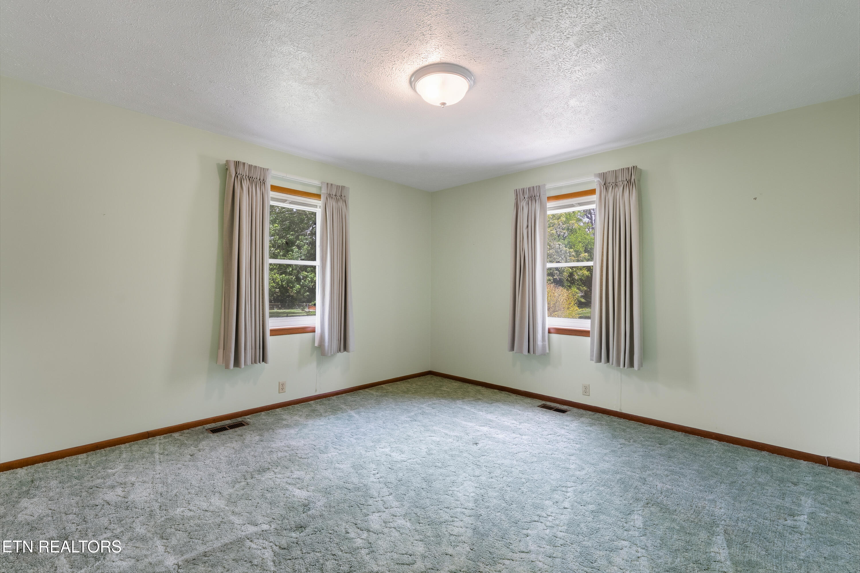 7005 Downing Drive
