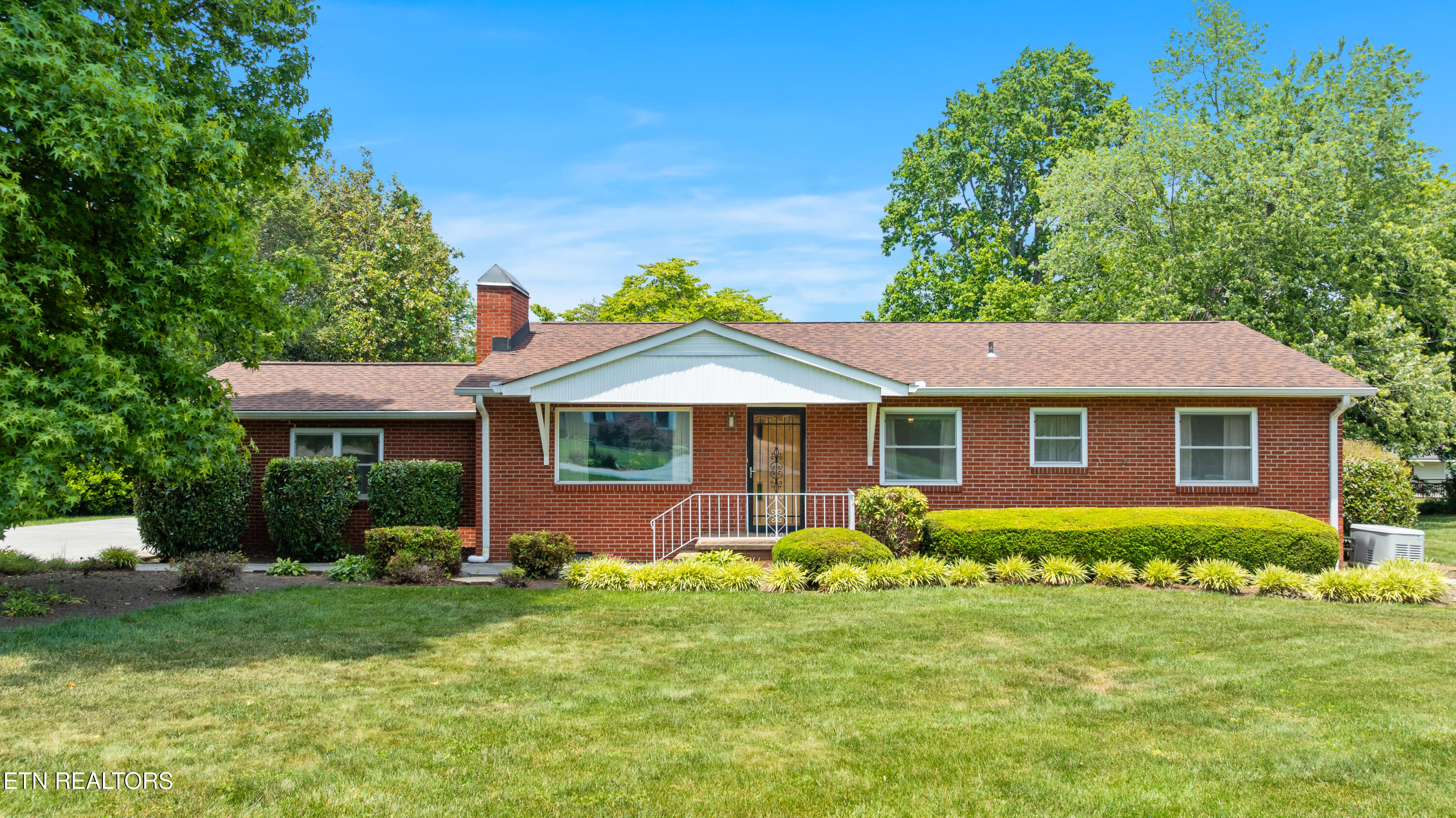 7005 Downing Drive