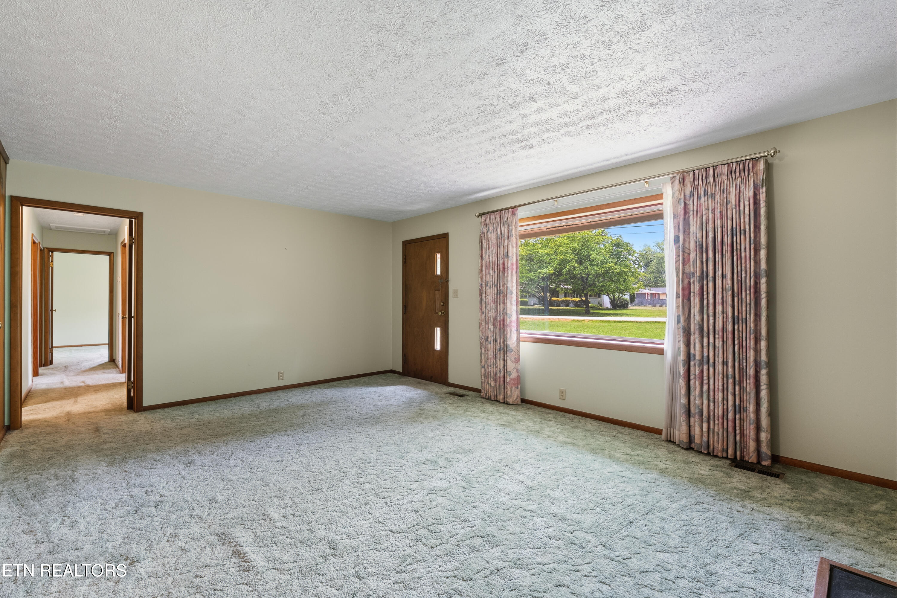 7005 Downing Drive