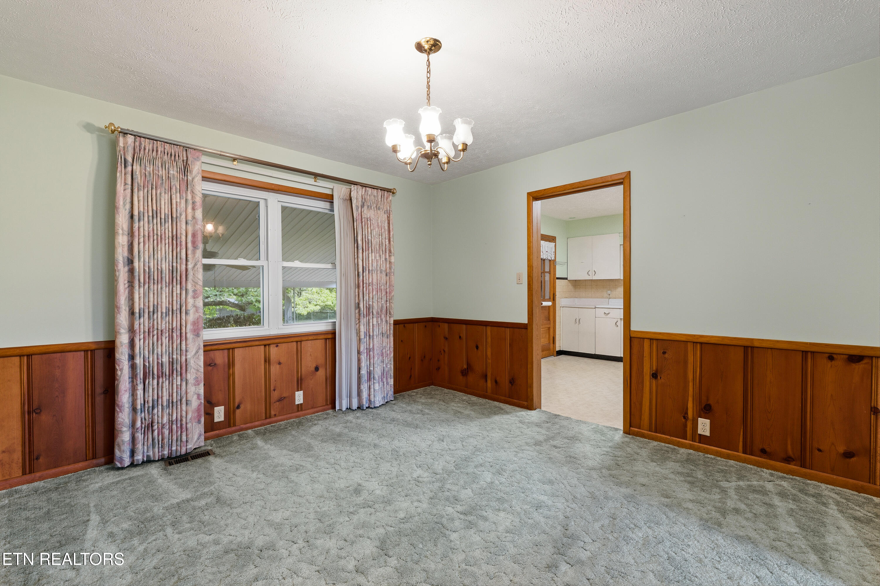 7005 Downing Drive