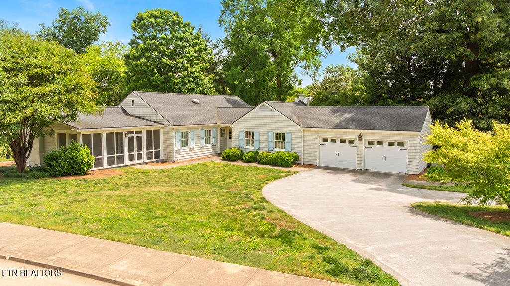 1005 Kenesaw Ave