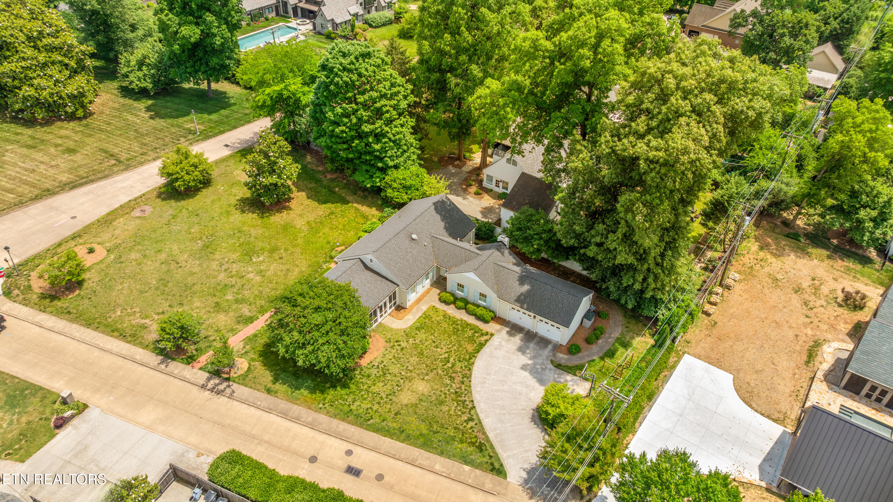1005 Kenesaw Ave