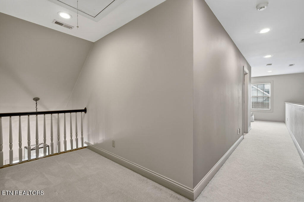 4713 Lyons View Pike