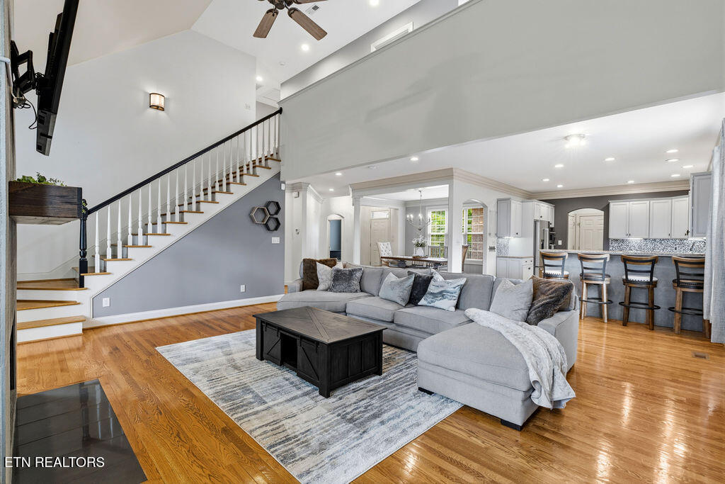 4713 Lyons View Pike