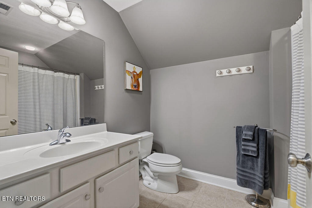4713 Lyons View Pike