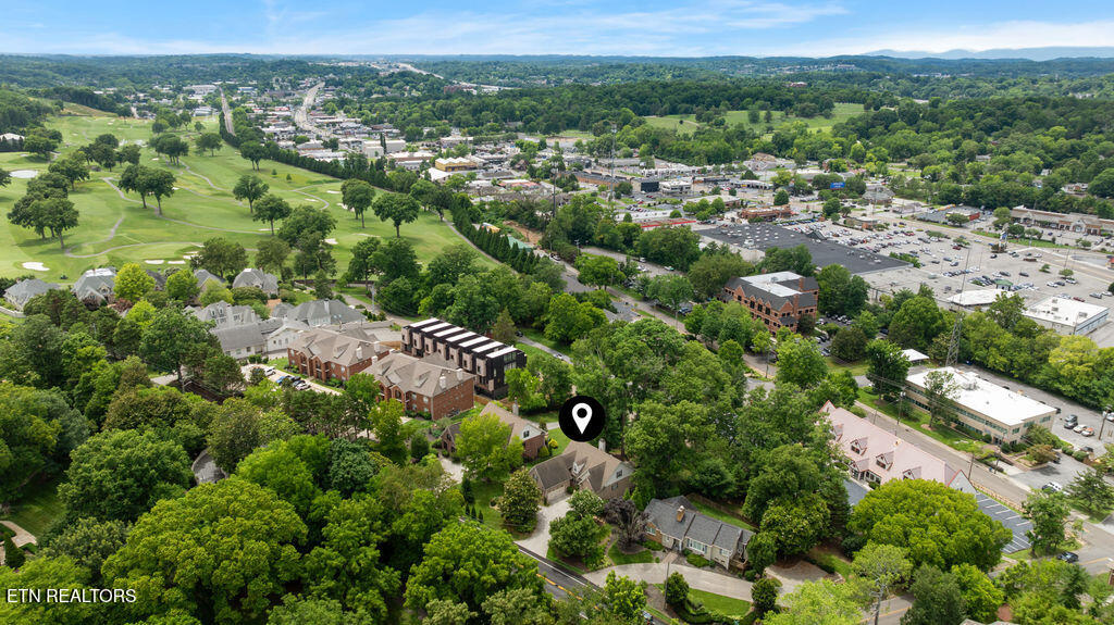 4713 Lyons View Pike