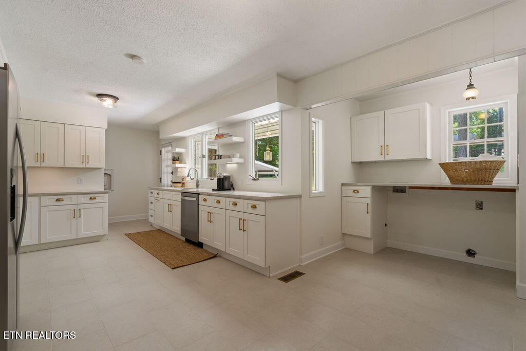 442 Circle Hill Drive