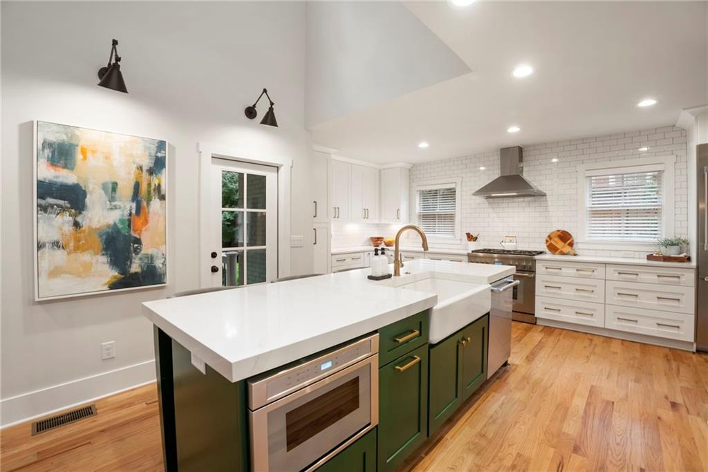 790 Highland Terrace NE