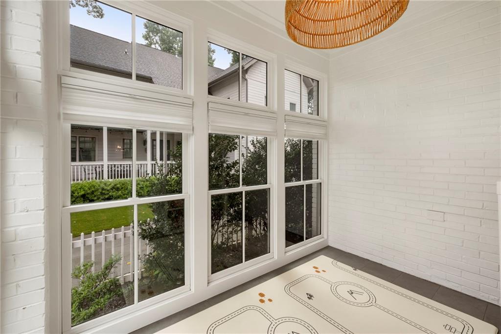 790 Highland Terrace NE