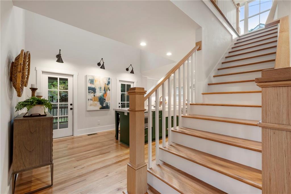 790 Highland Terrace NE