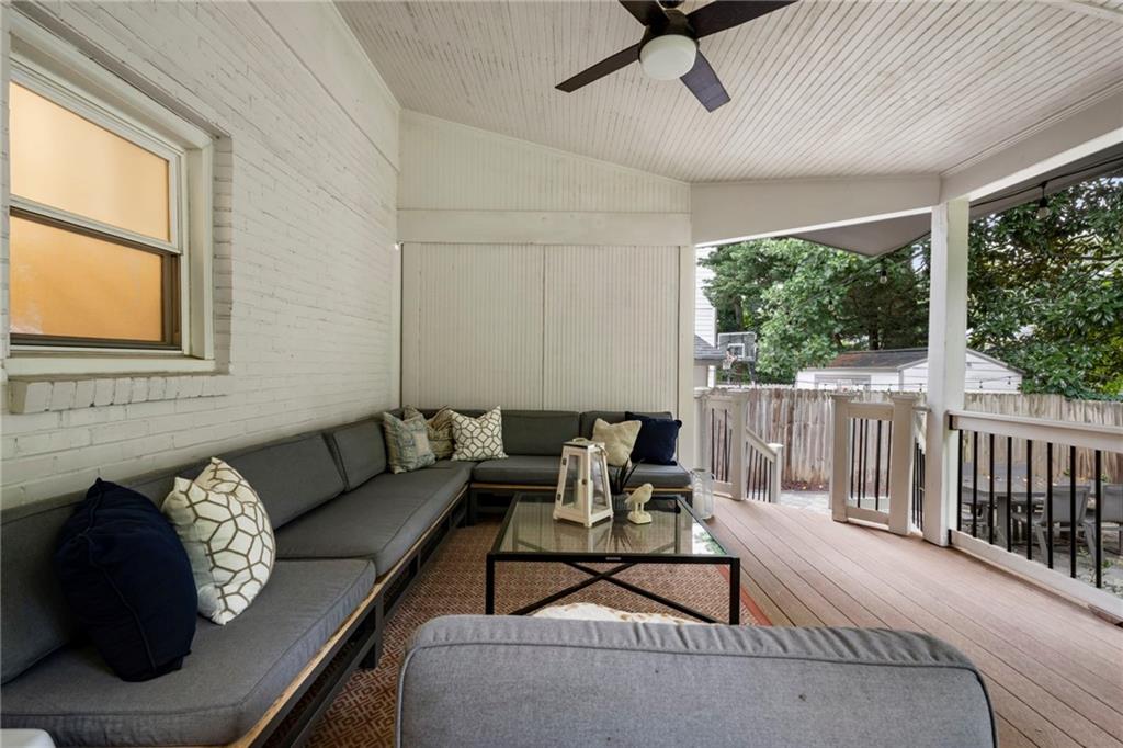 790 Highland Terrace NE